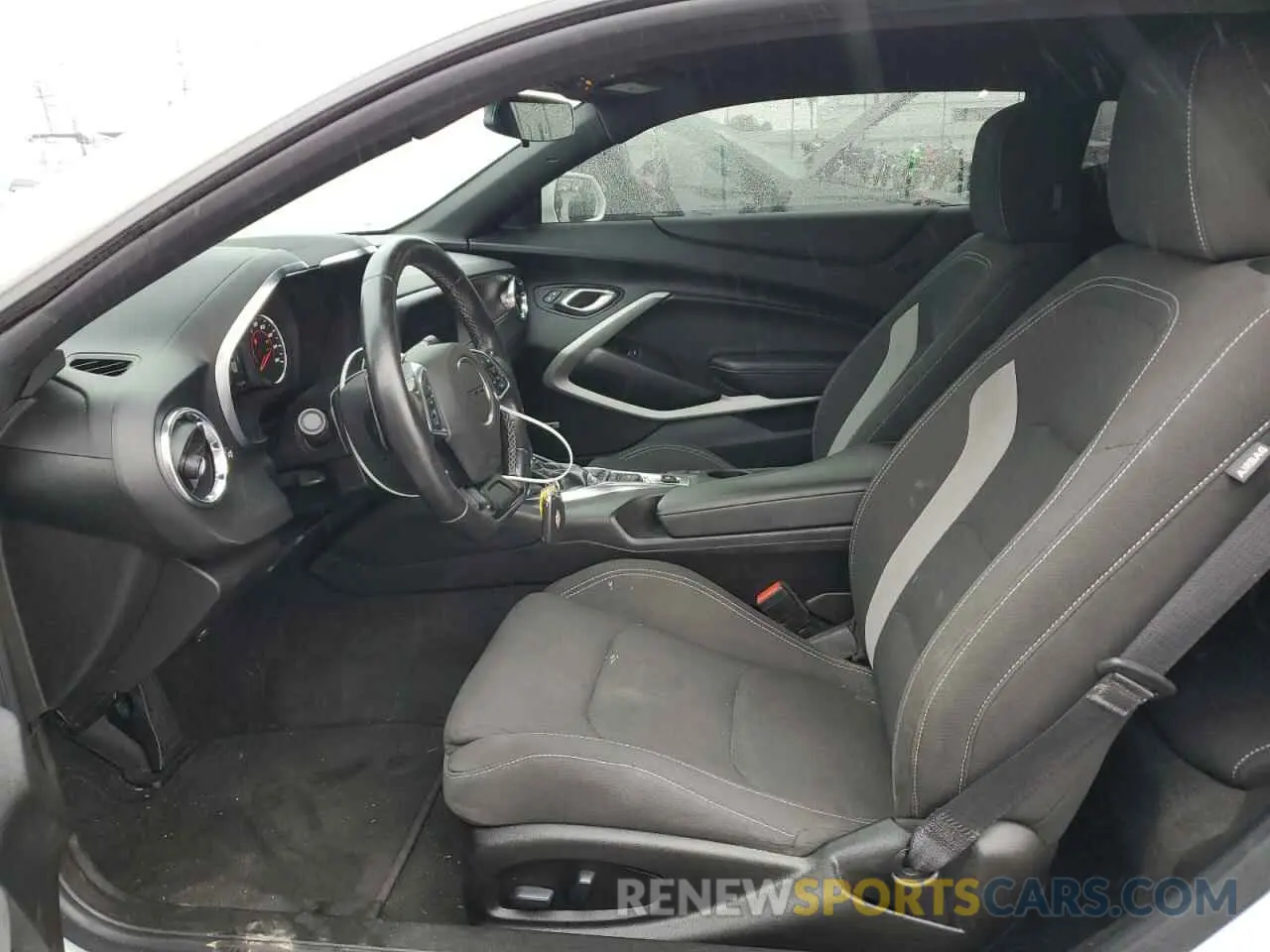 7 fotografías del automóvil dañado 1G1FB1RX5M0115797 CHEVROLET CAMARO 2021