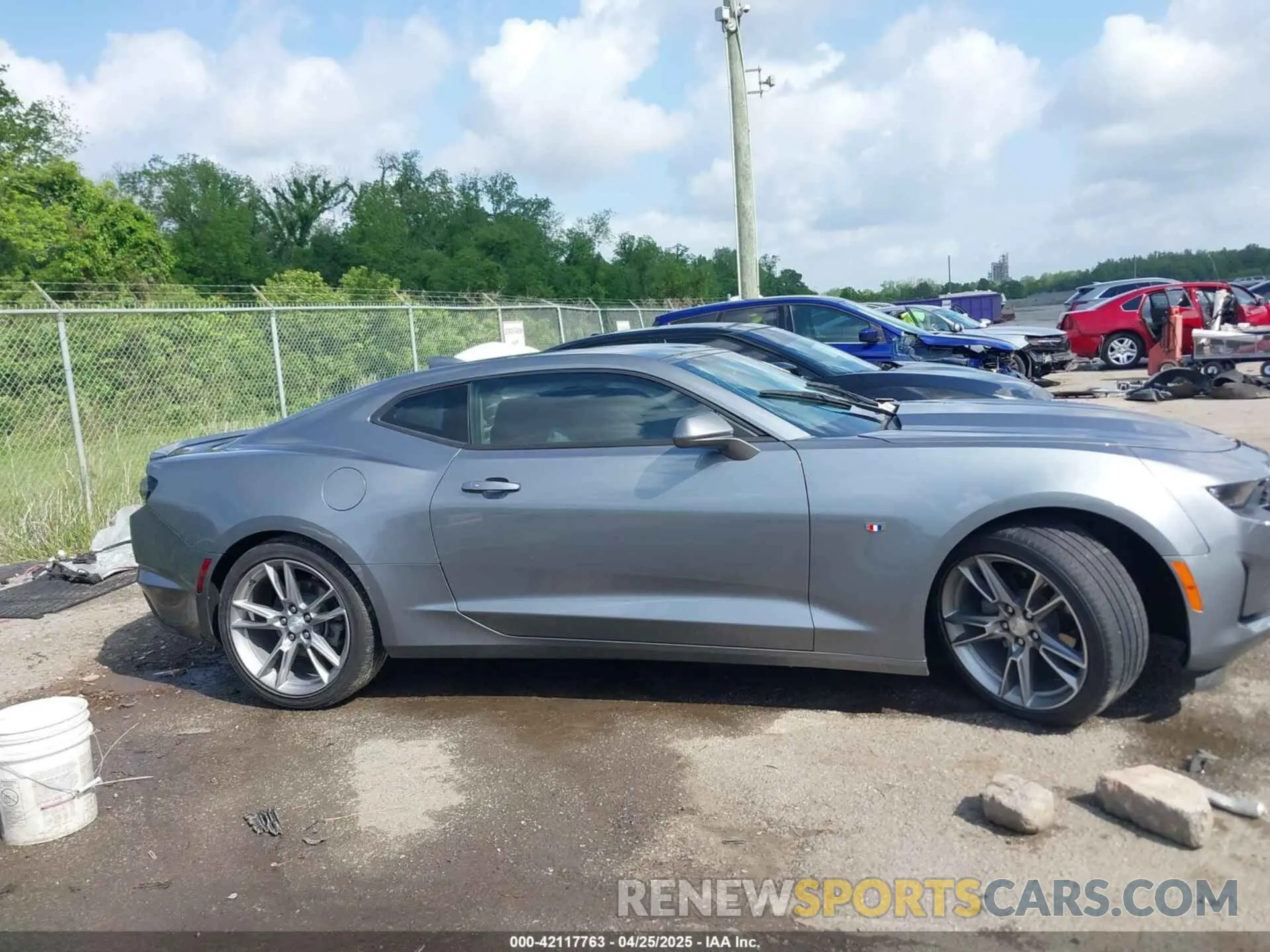 13 fotografías del automóvil dañado 1G1FB1RX7M0132519 CHEVROLET CAMARO 2021
