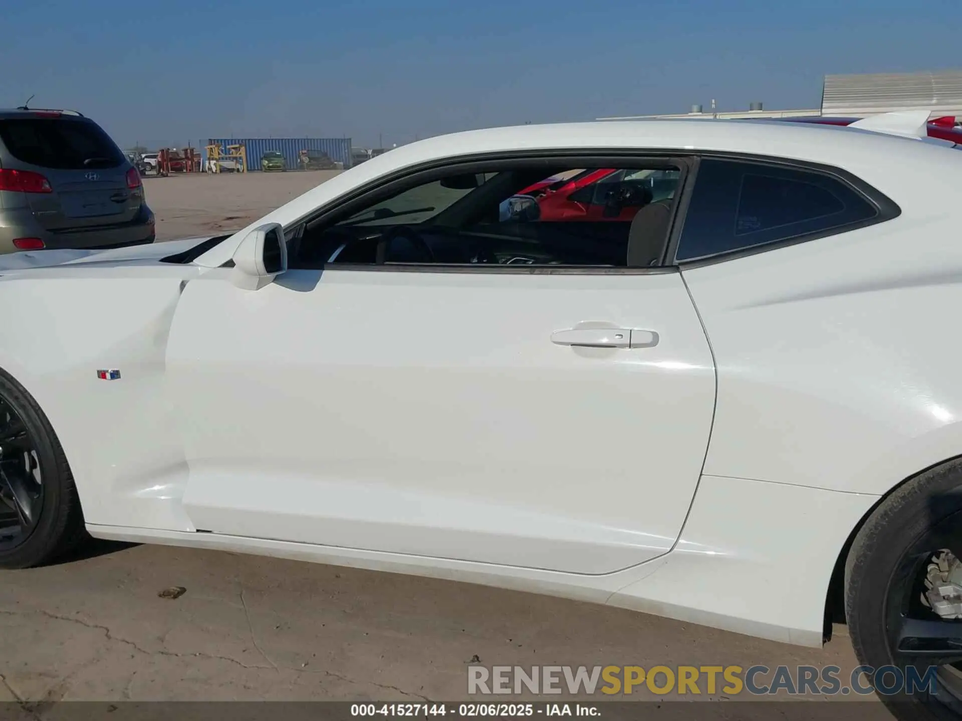 15 fotografías del automóvil dañado 1G1FB1RX8M0130021 CHEVROLET CAMARO 2021