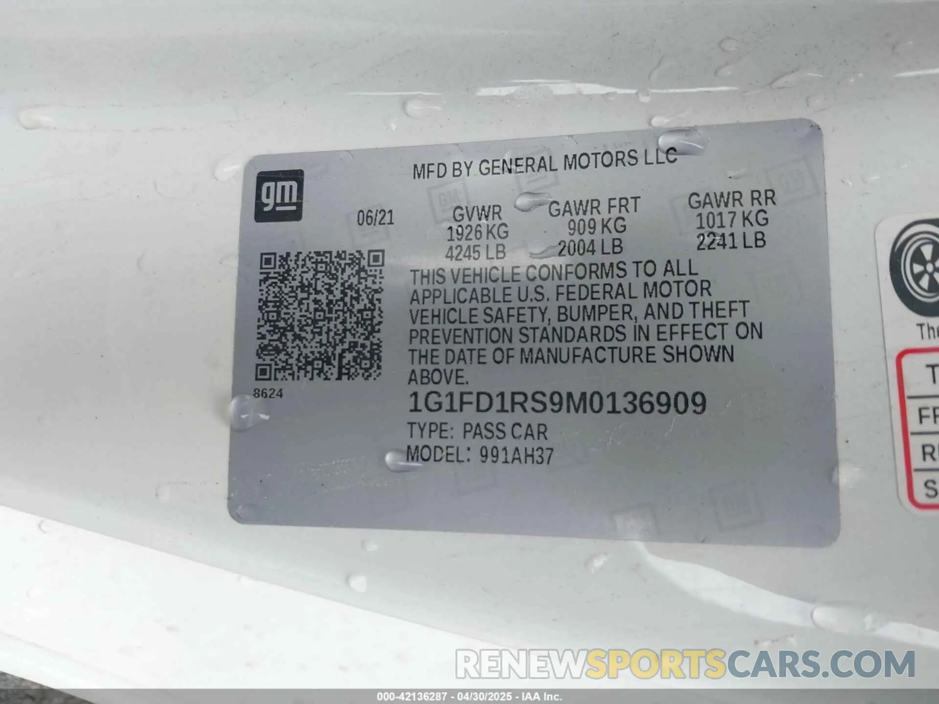9 fotografías del automóvil dañado 1G1FD1RS9M0136909 CHEVROLET CAMARO 2021