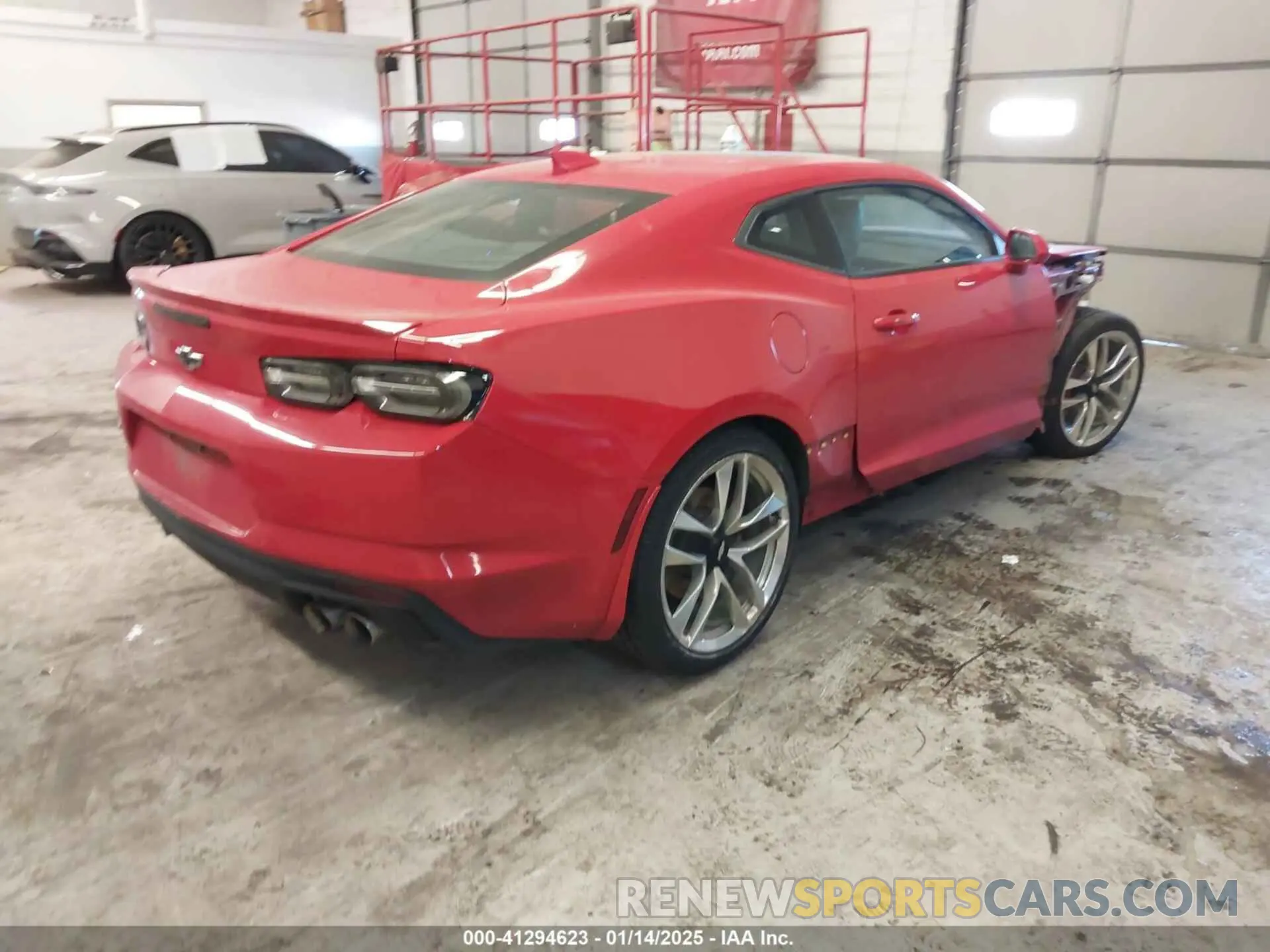 4 fotografías del automóvil dañado 1G1FD1RSXM0104809 CHEVROLET CAMARO 2021
