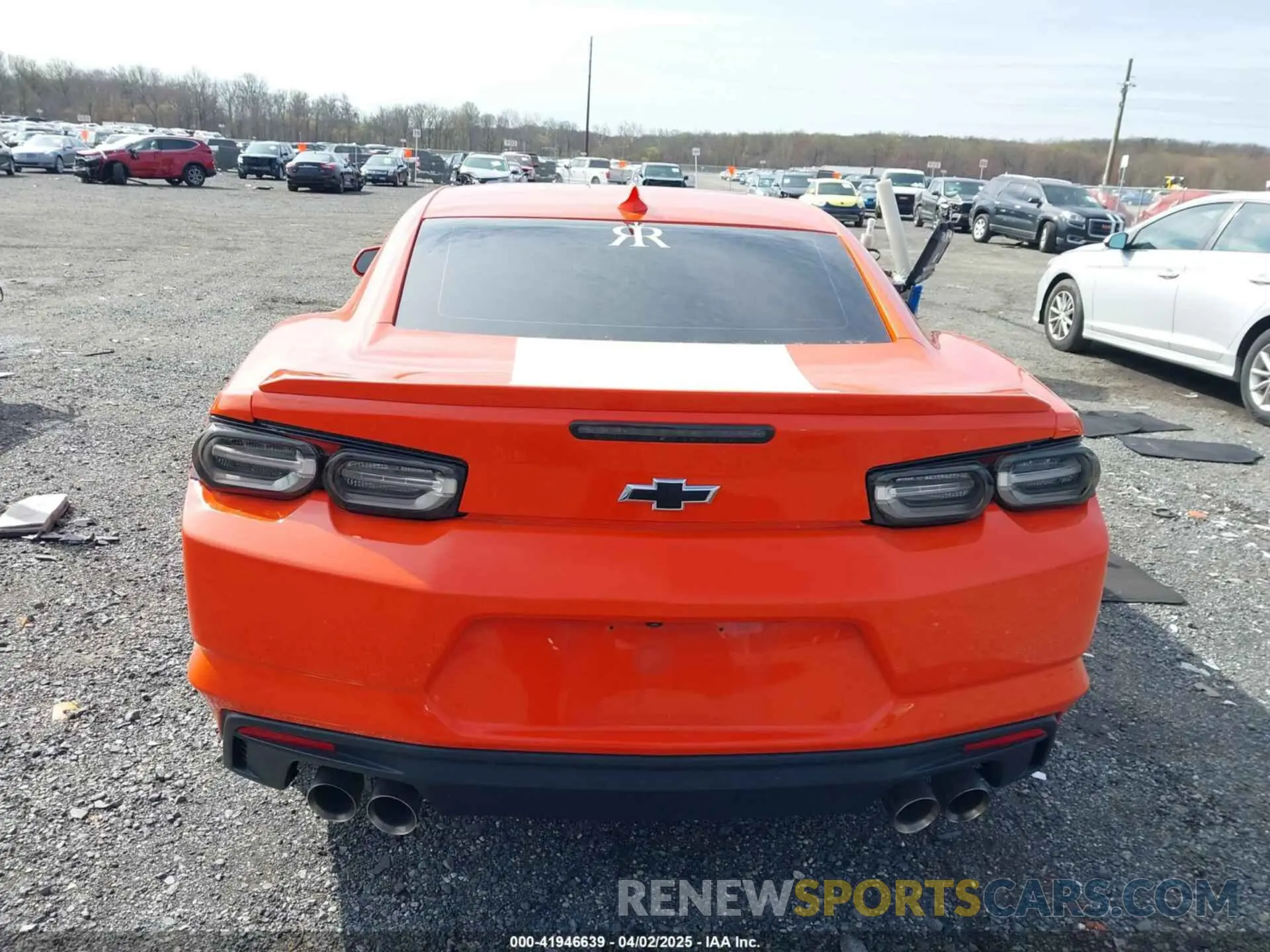 15 fotografías del automóvil dañado 1G1FD1RSXM0131203 CHEVROLET CAMARO 2021