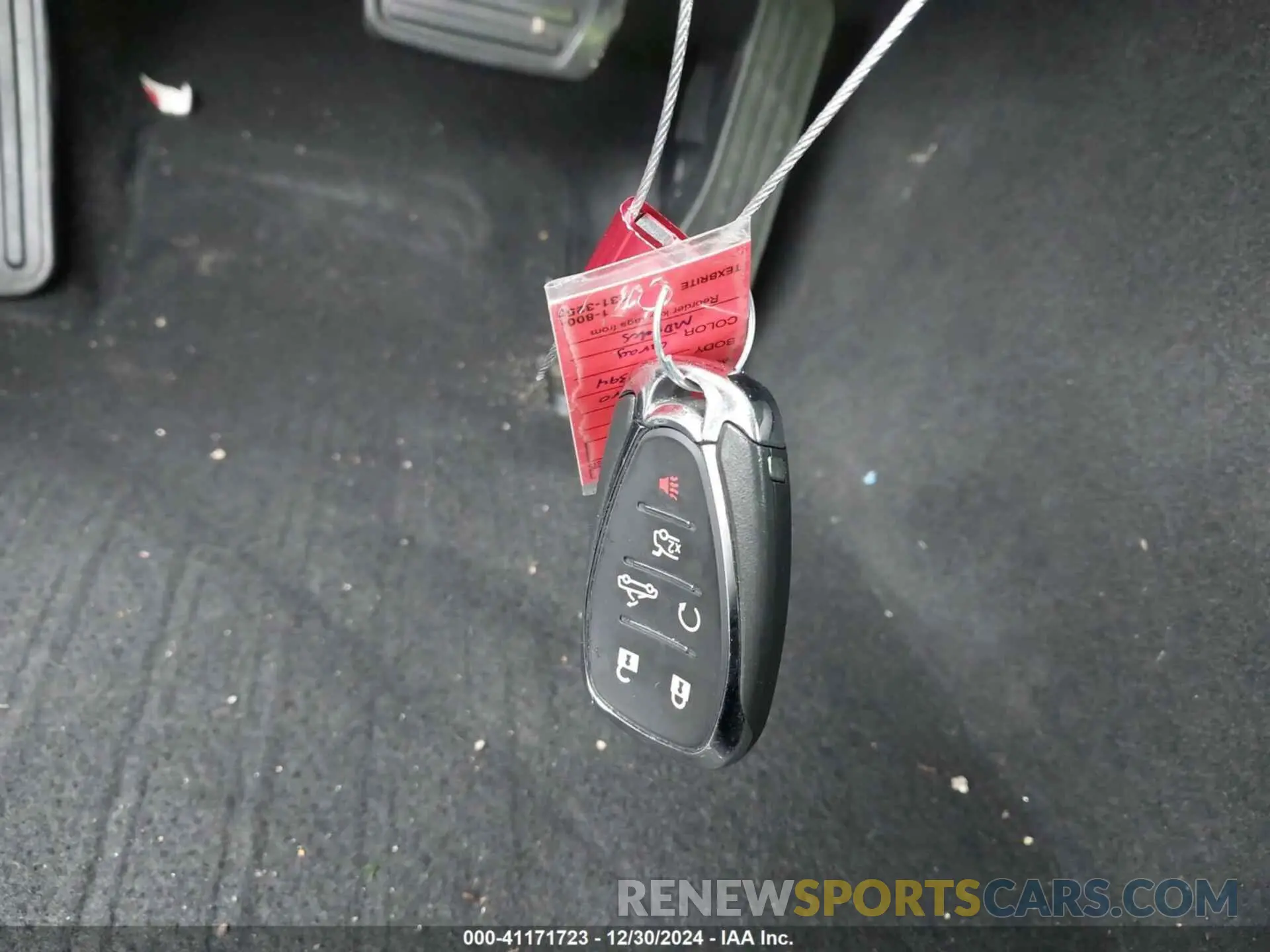 11 fotografías del automóvil dañado 1G1FD3DS0M0141533 CHEVROLET CAMARO 2021