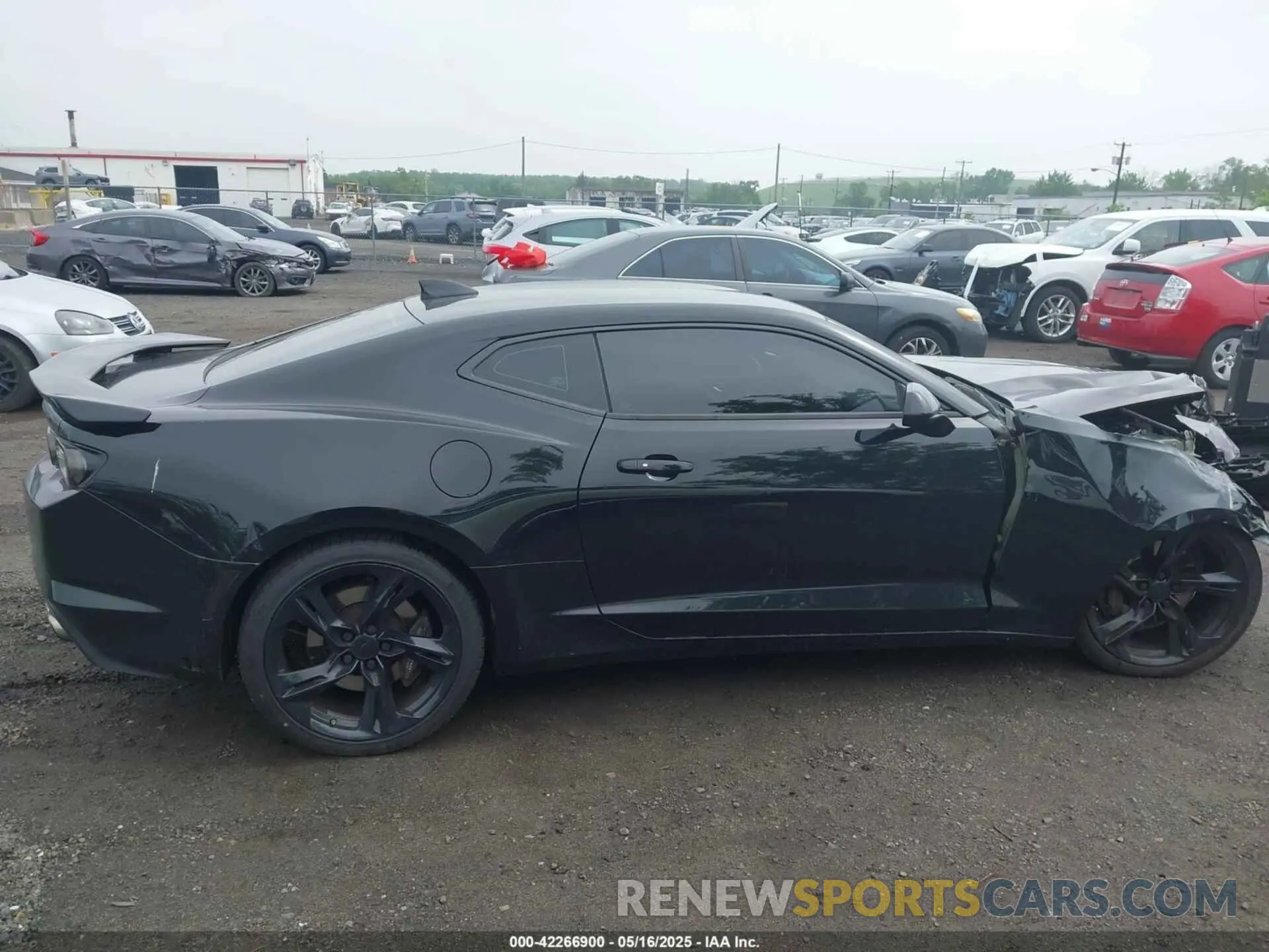 14 fotografías del automóvil dañado 1G1FE1R72M0100214 CHEVROLET CAMARO 2021