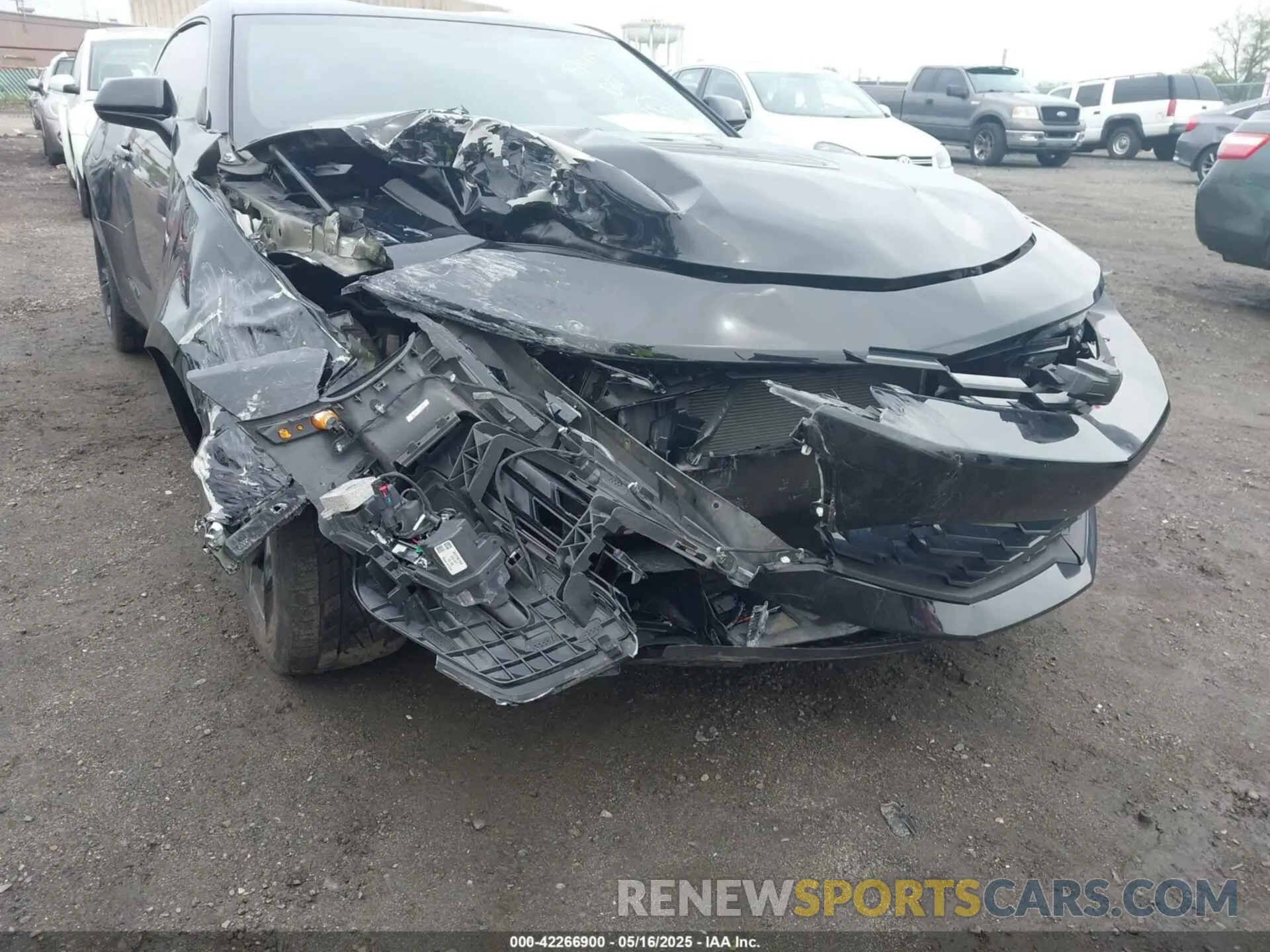 6 fotografías del automóvil dañado 1G1FE1R72M0100214 CHEVROLET CAMARO 2021