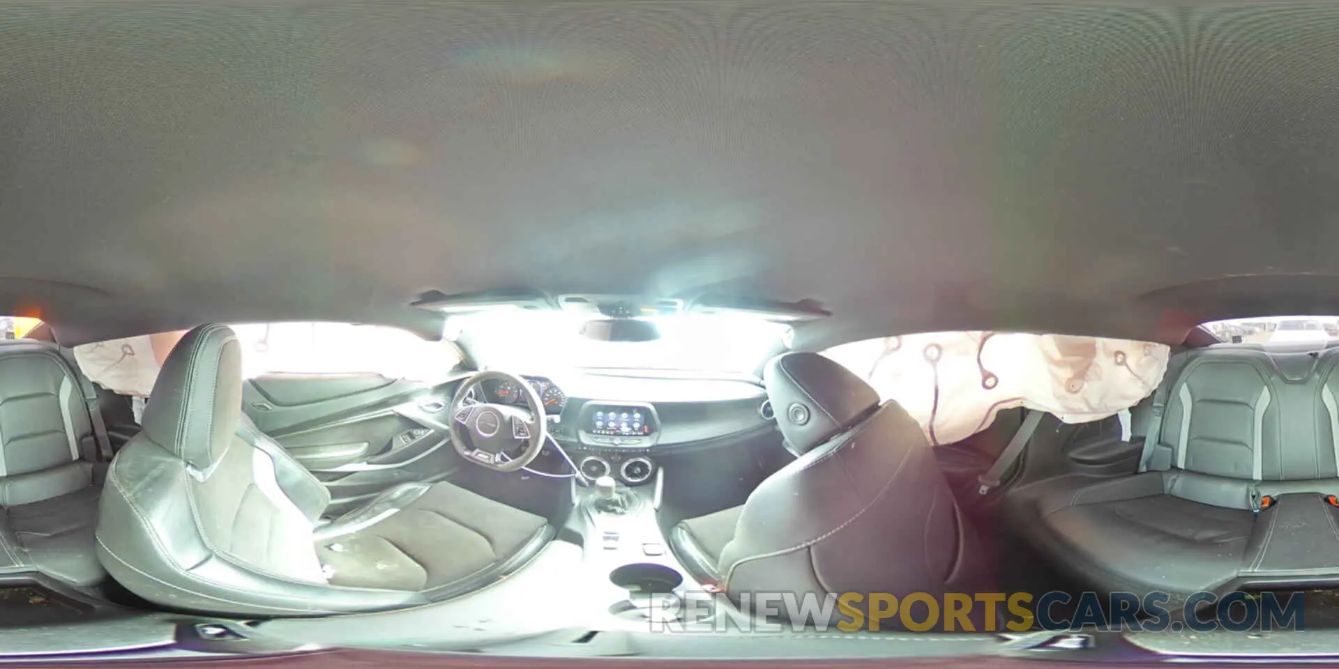 12 fotografías del automóvil dañado 1G1FE1R72M0108068 CHEVROLET CAMARO 2021