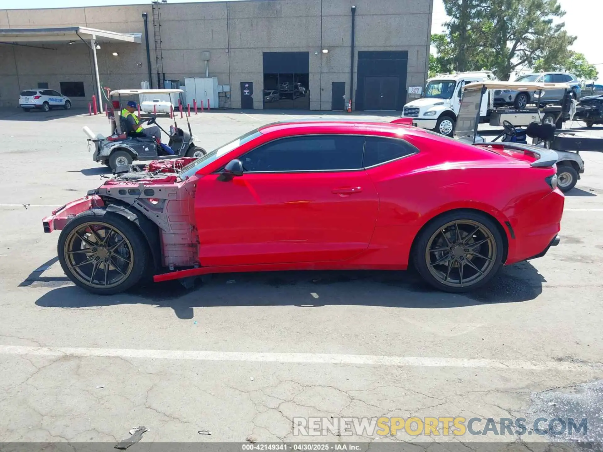 13 fotografías del automóvil dañado 1G1FE1R73M0108547 CHEVROLET CAMARO 2021