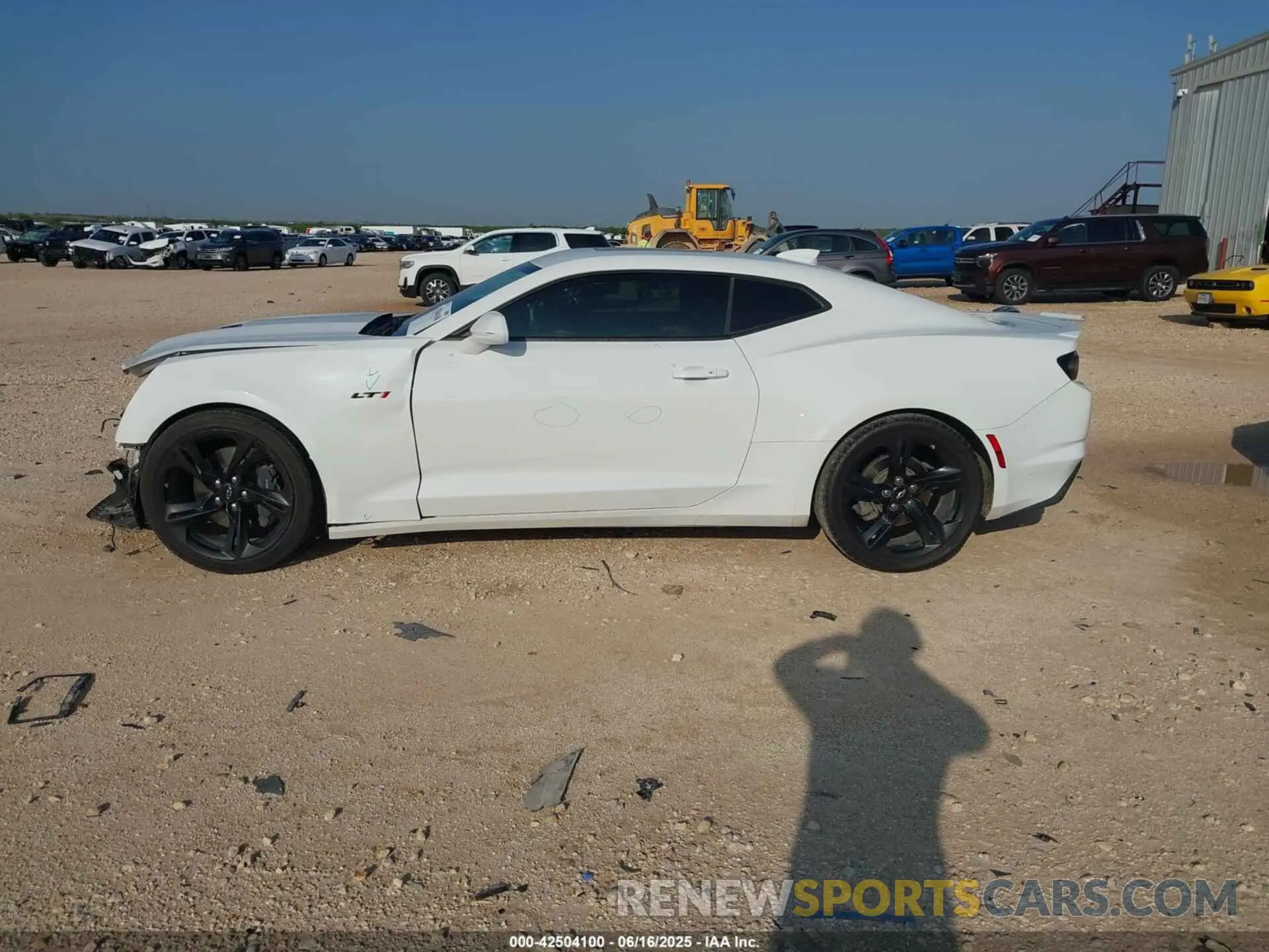15 fotografías del automóvil dañado 1G1FF1R76M0138820 CHEVROLET CAMARO 2021
