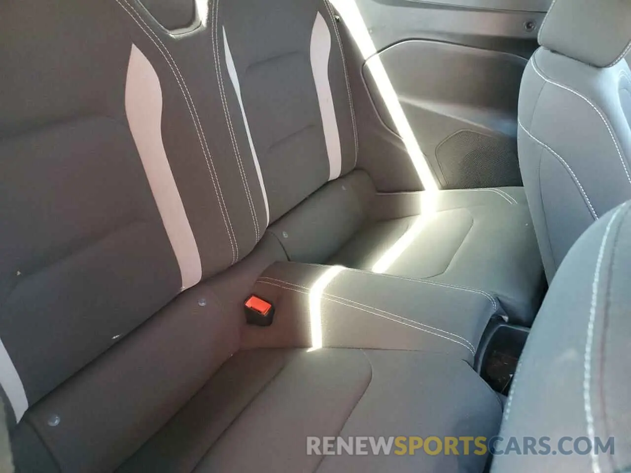10 fotografías del automóvil dañado 1G1FF3D70M0122910 CHEVROLET CAMARO 2021