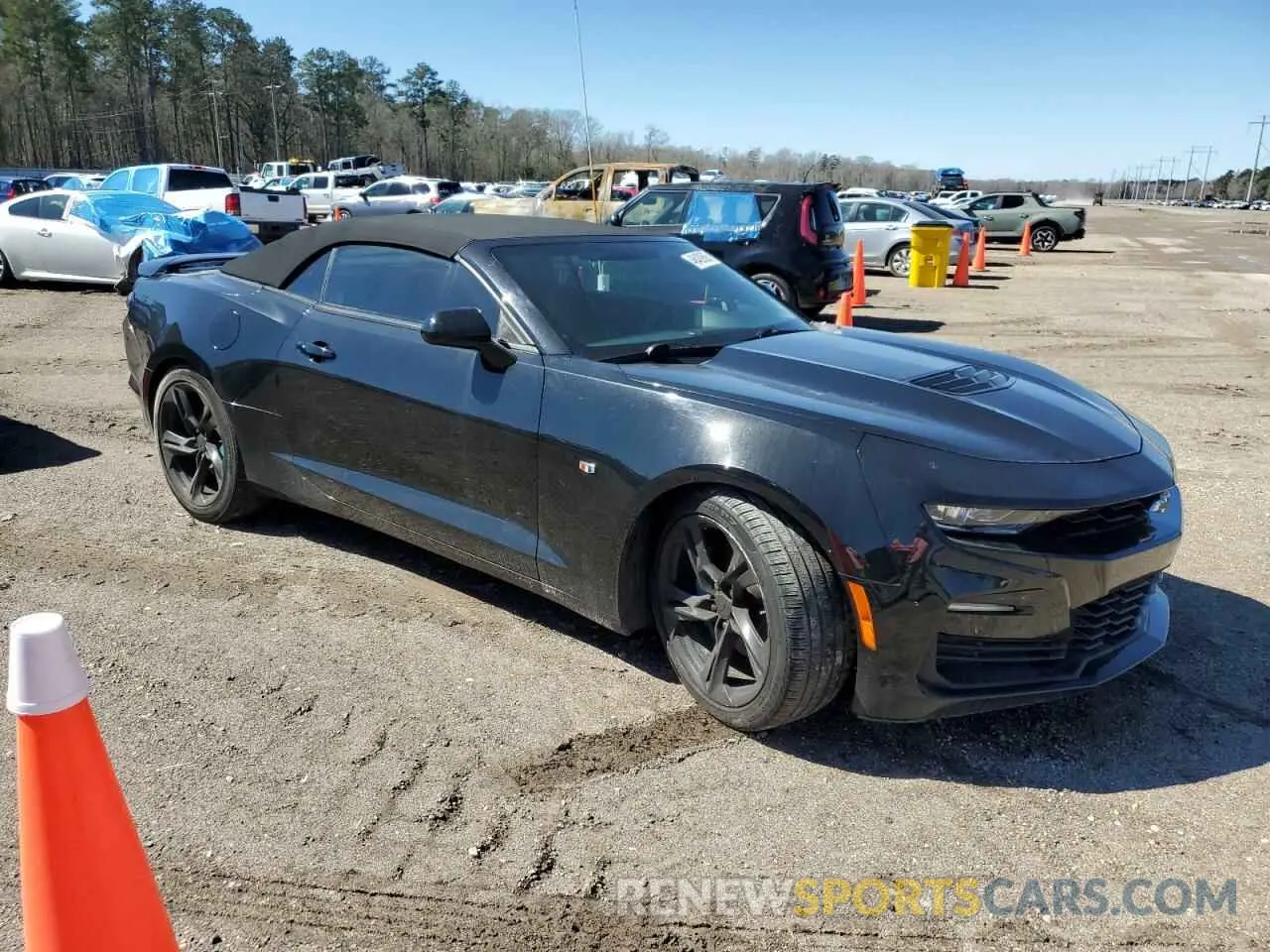 4 fotografías del automóvil dañado 1G1FF3D70M0122910 CHEVROLET CAMARO 2021
