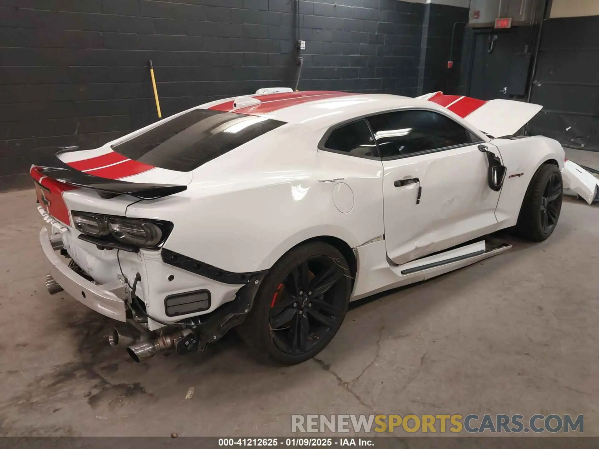 4 fotografías del automóvil dañado 1G1FH1R72M0137254 CHEVROLET CAMARO 2021