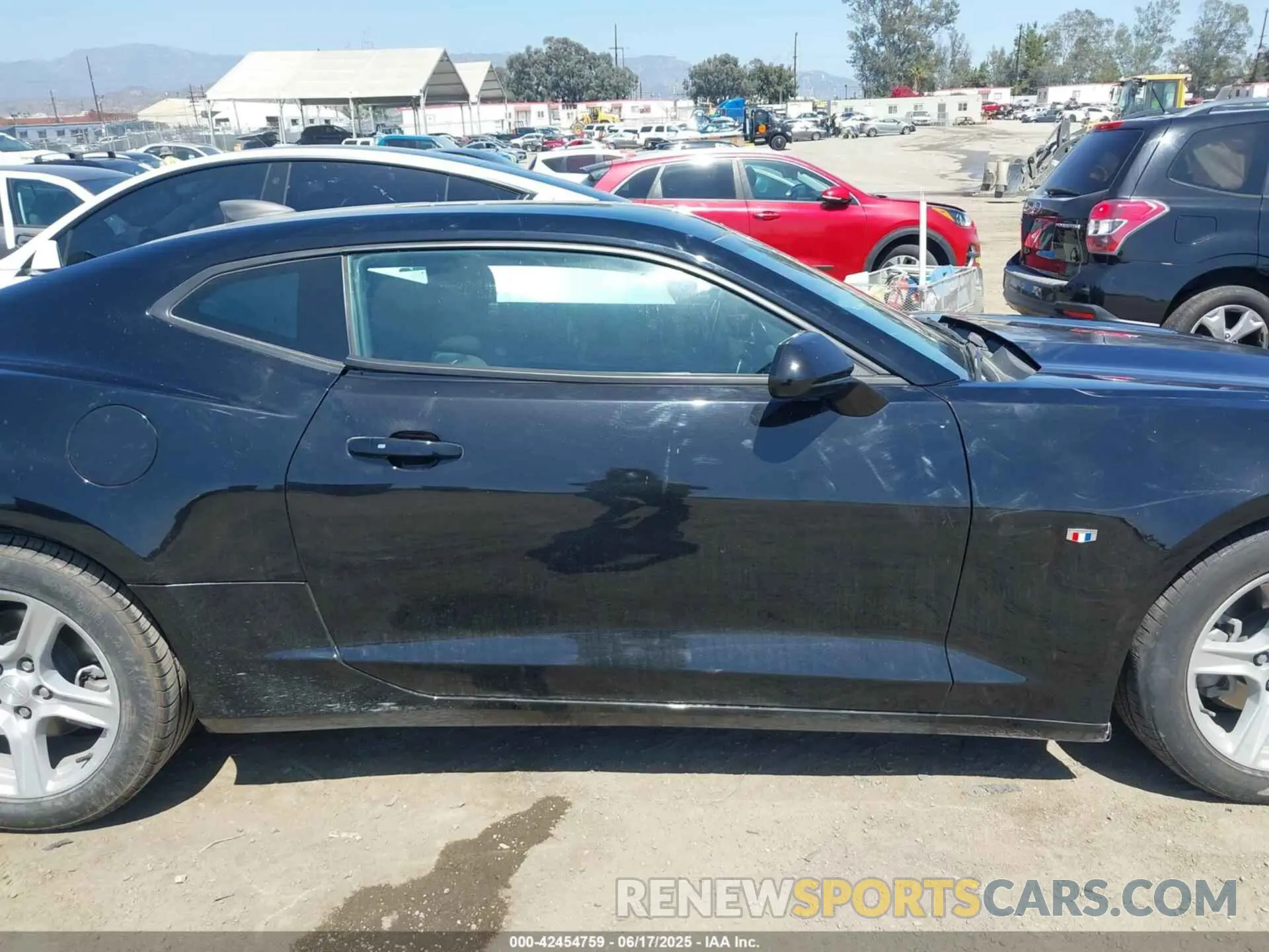 13 fotografías del automóvil dañado 1G1FB1RX1N0119914 CHEVROLET CAMARO 2022
