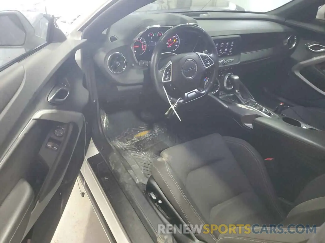 8 fotografías del automóvil dañado 1G1FB1RX1N0121078 CHEVROLET CAMARO 2022