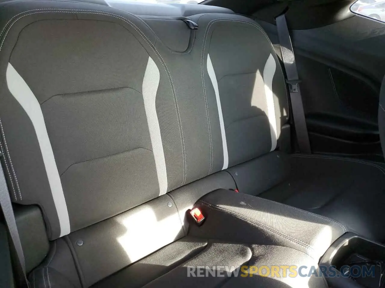 10 fotografías del automóvil dañado 1G1FB1RX3N0100457 CHEVROLET CAMARO 2022