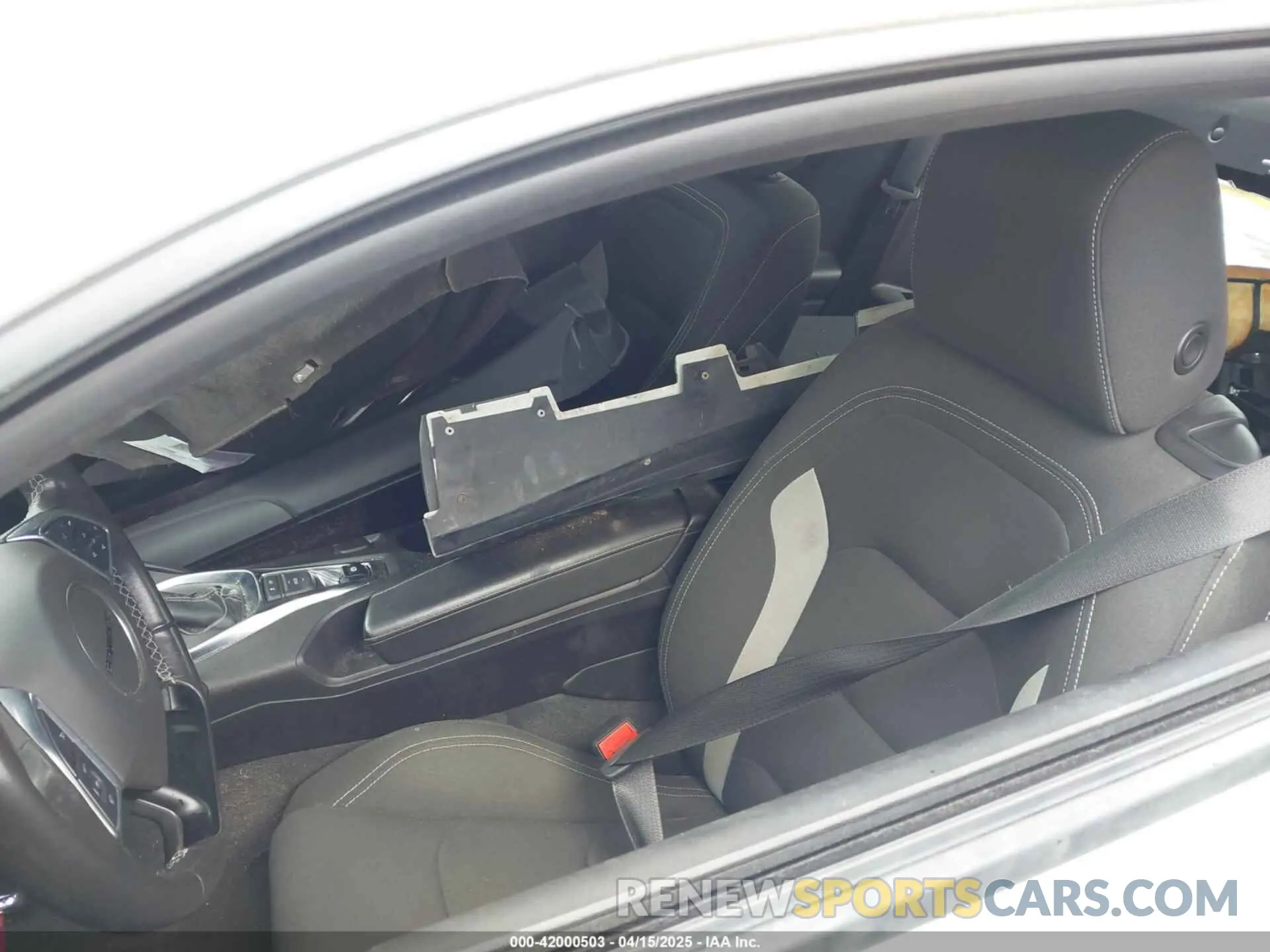 5 fotografías del automóvil dañado 1G1FB1RX3N0105934 CHEVROLET CAMARO 2022