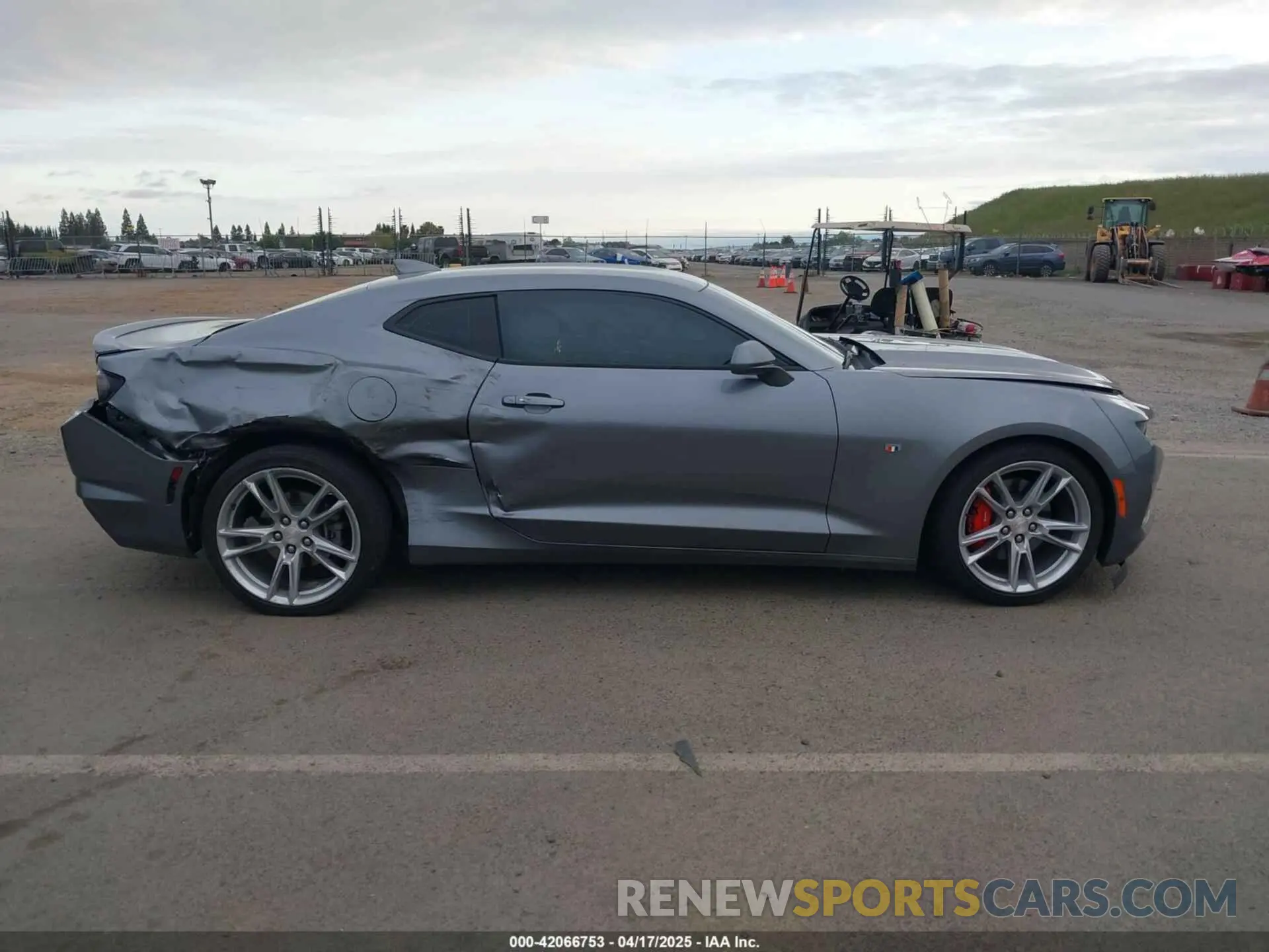 13 fotografías del automóvil dañado 1G1FB1RX6N0123456 CHEVROLET CAMARO 2022