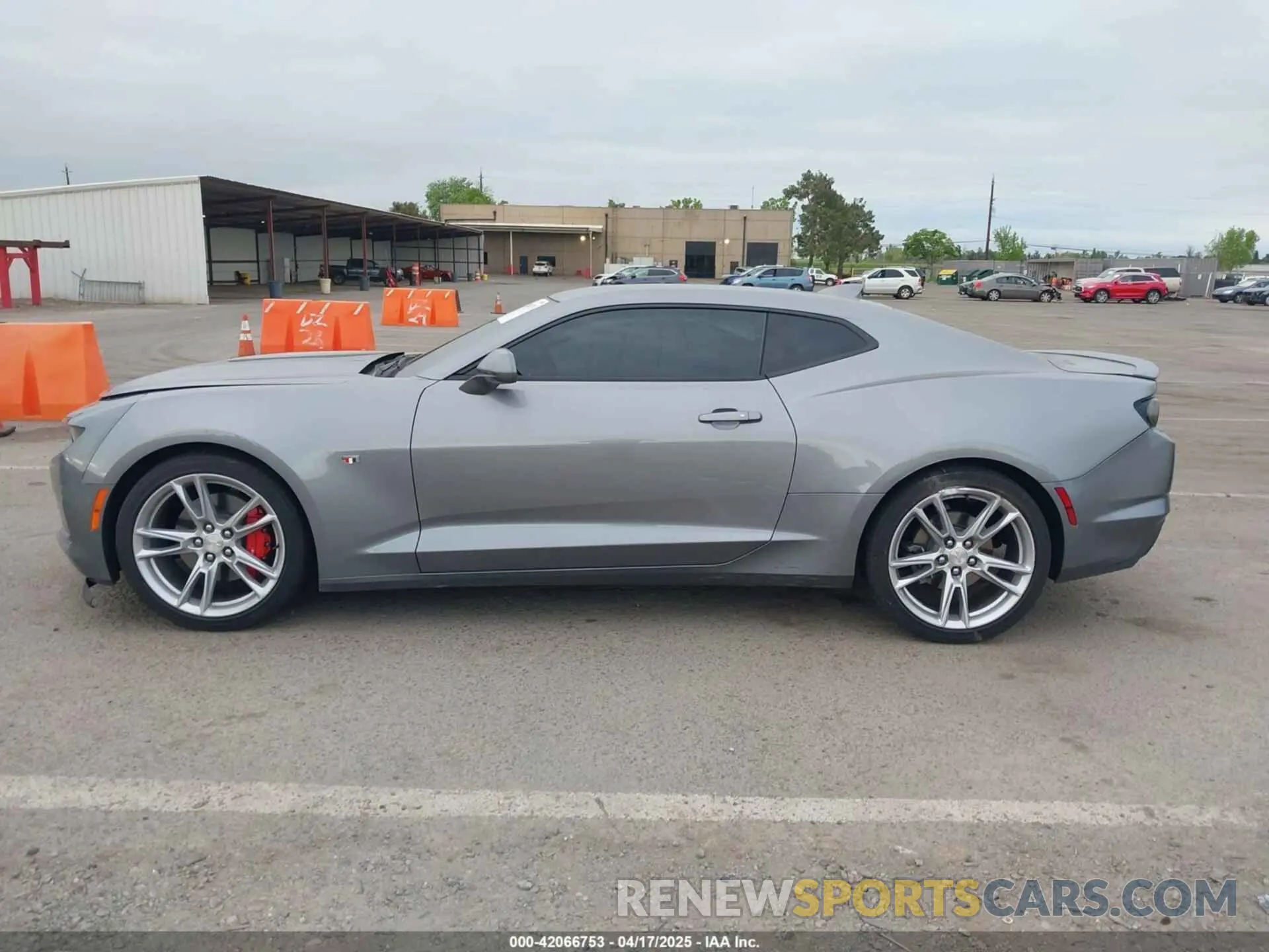 14 fotografías del automóvil dañado 1G1FB1RX6N0123456 CHEVROLET CAMARO 2022