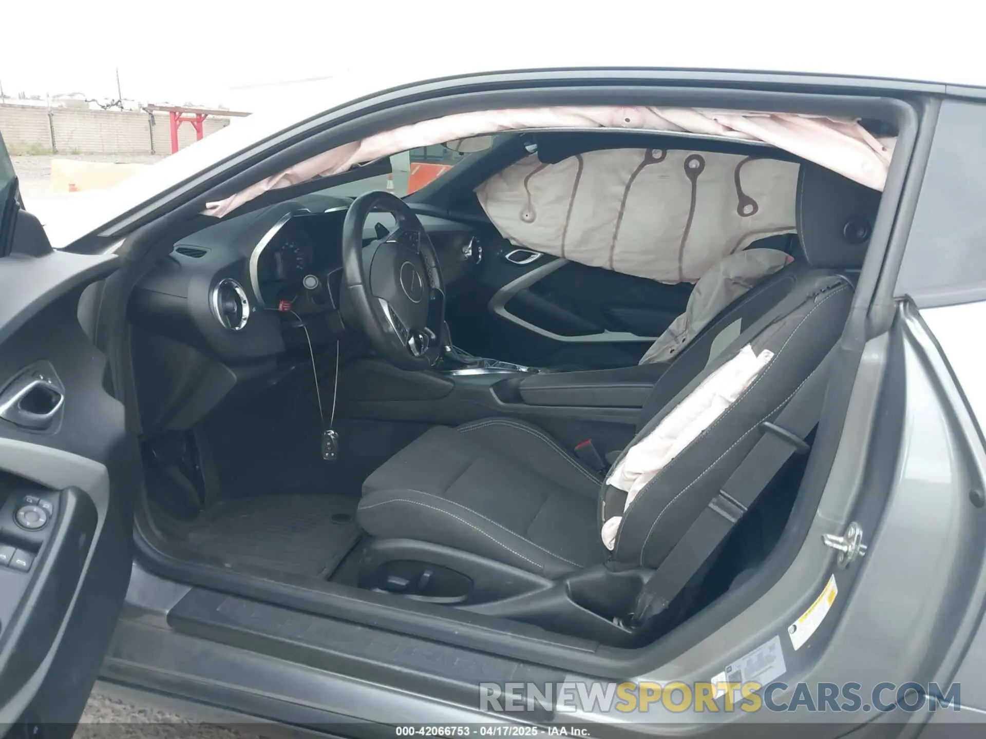 5 fotografías del automóvil dañado 1G1FB1RX6N0123456 CHEVROLET CAMARO 2022
