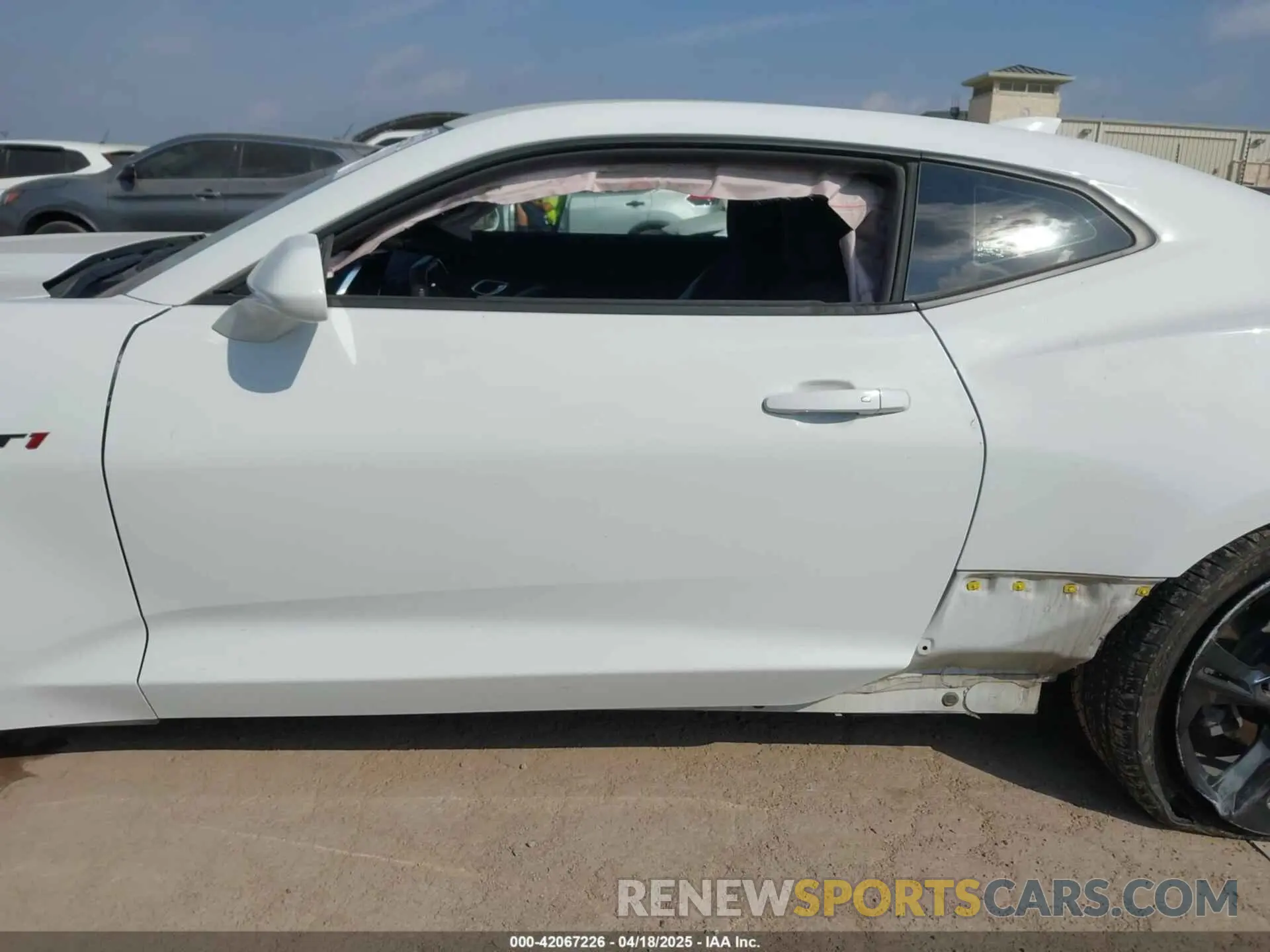 14 fotografías del automóvil dañado 1G1FF1R7XN0105319 CHEVROLET CAMARO 2022