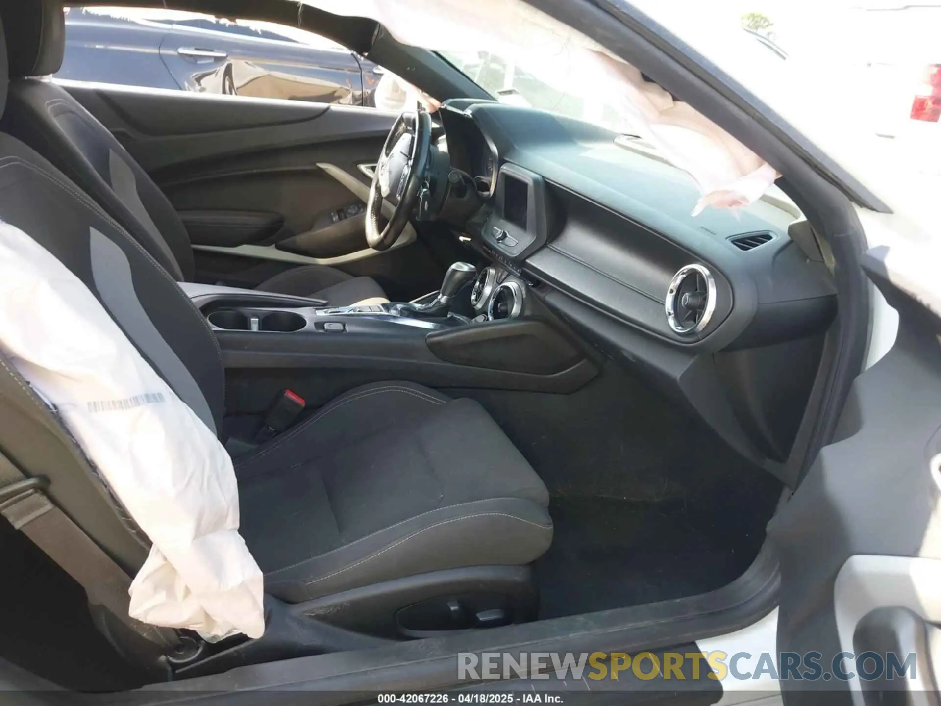 5 fotografías del automóvil dañado 1G1FF1R7XN0105319 CHEVROLET CAMARO 2022