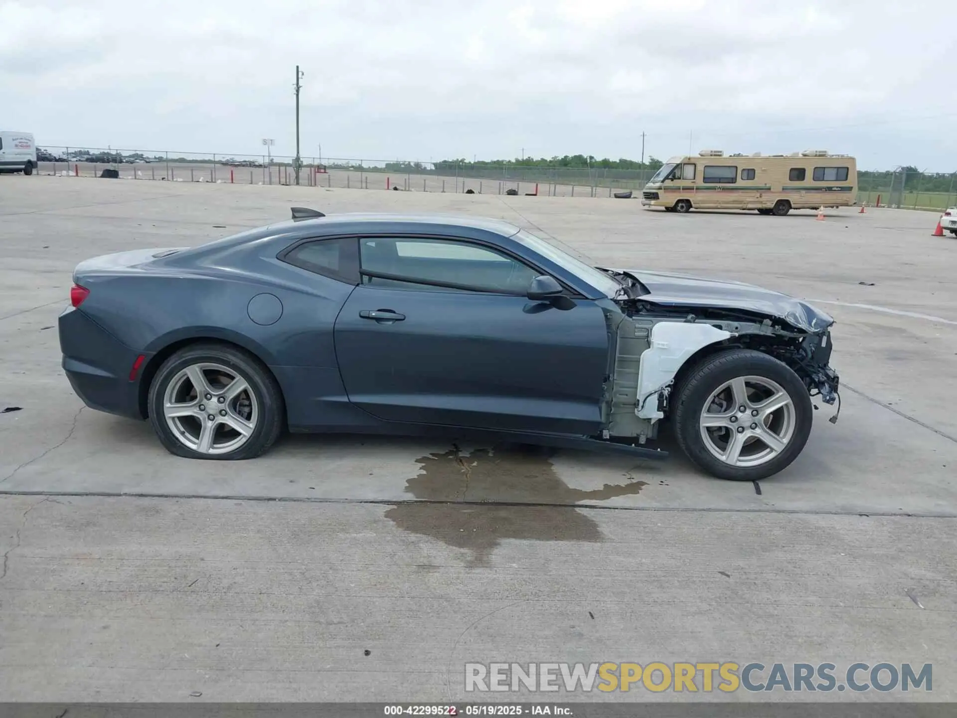 13 fotografías del automóvil dañado 1G1FB1RS5P0127988 CHEVROLET CAMARO 2023