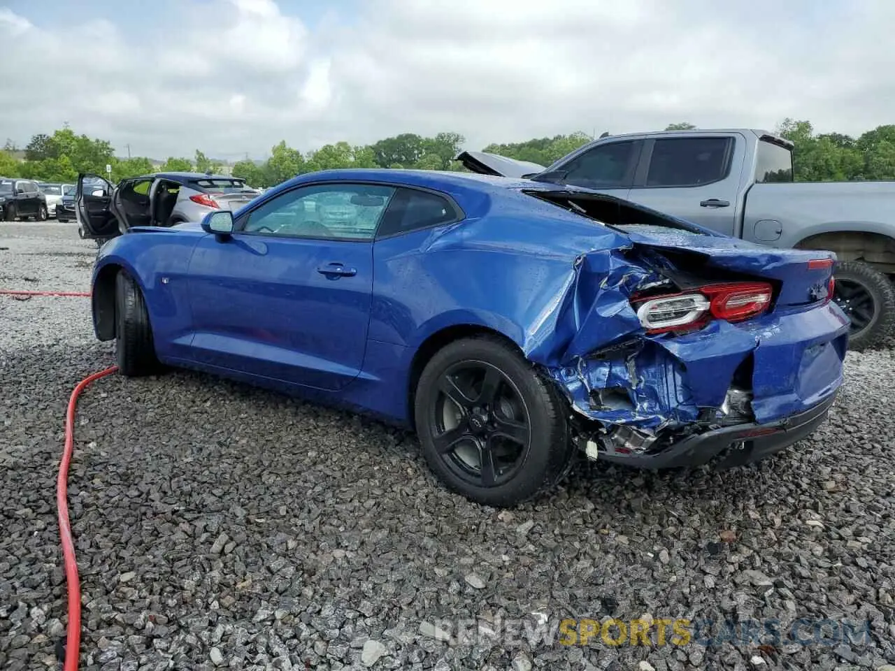 2 fotografías del automóvil dañado 1G1FB1RS9P0152683 CHEVROLET CAMARO 2023