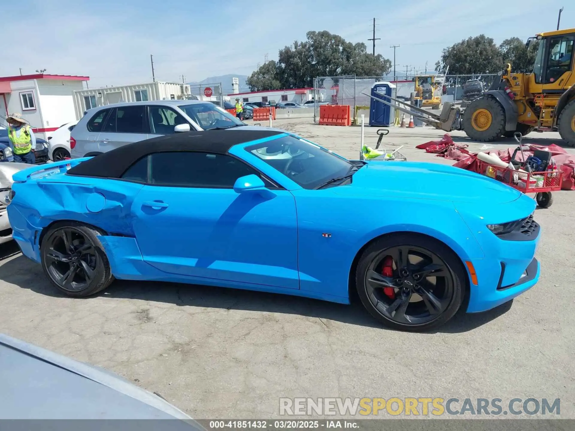 13 fotografías del automóvil dañado 1G1FB3DS5P0114158 CHEVROLET CAMARO 2023
