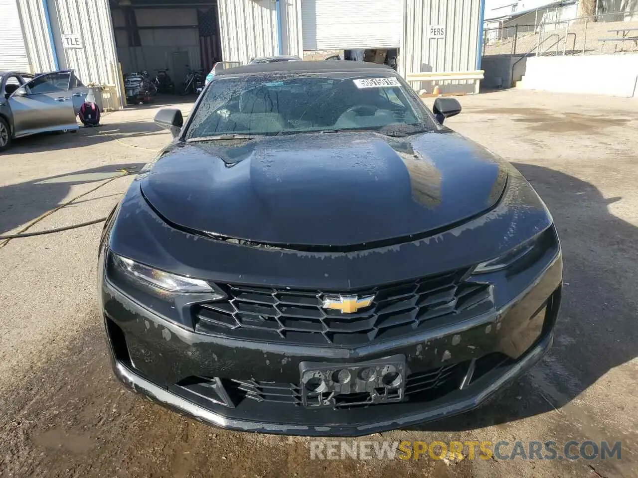 5 fotografías del automóvil dañado 1G1FB3DX1P0144690 CHEVROLET CAMARO 2023