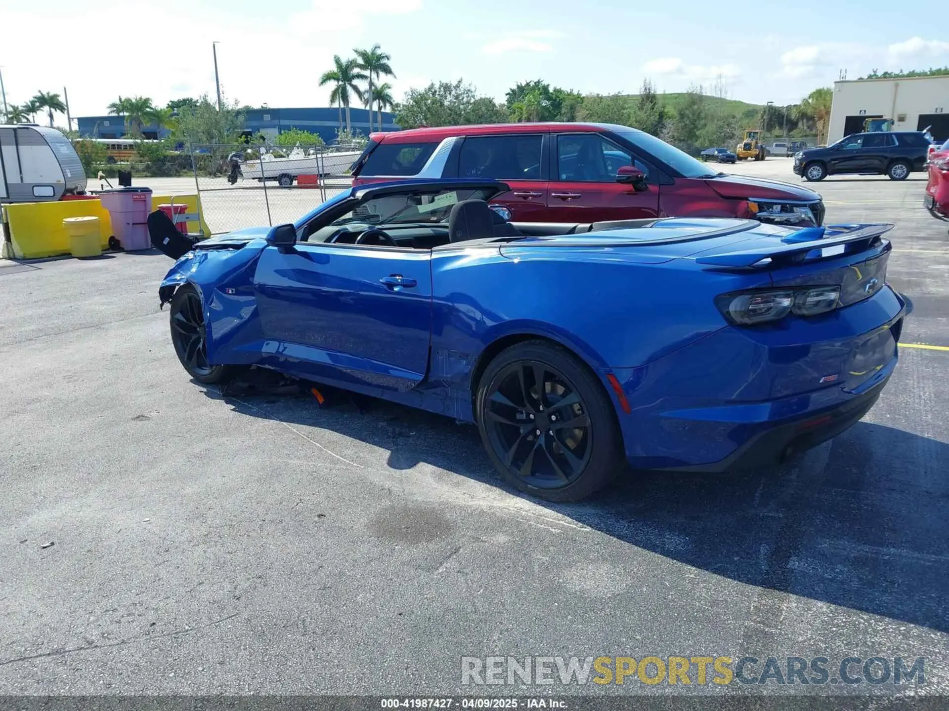 3 fotografías del automóvil dañado 1G1FB3DX2P0151325 CHEVROLET CAMARO 2023