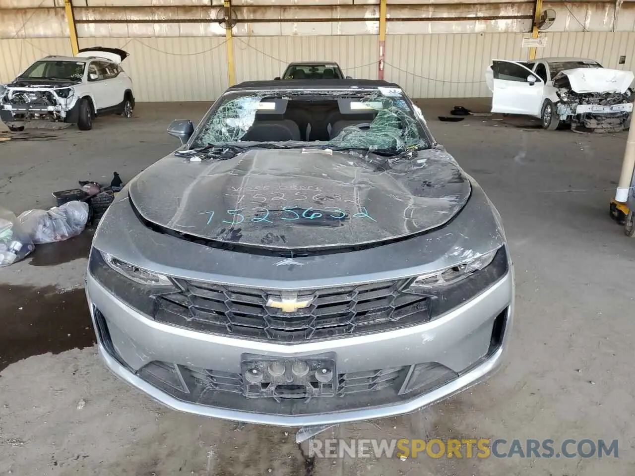 5 fotografías del automóvil dañado 1G1FB3DX4P0149219 CHEVROLET CAMARO 2023