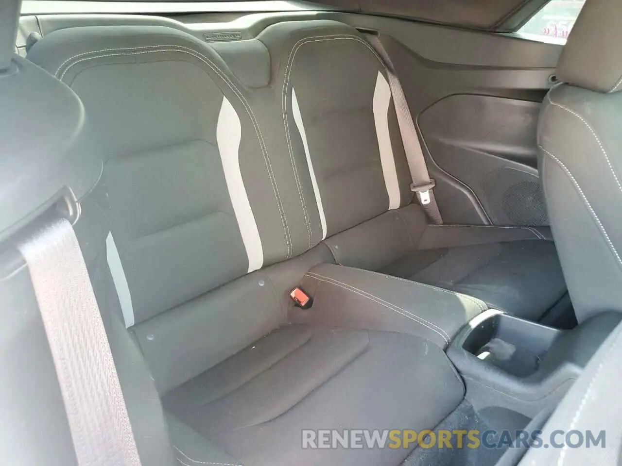 10 fotografías del automóvil dañado 1G1FB3DX5P0118643 CHEVROLET CAMARO 2023