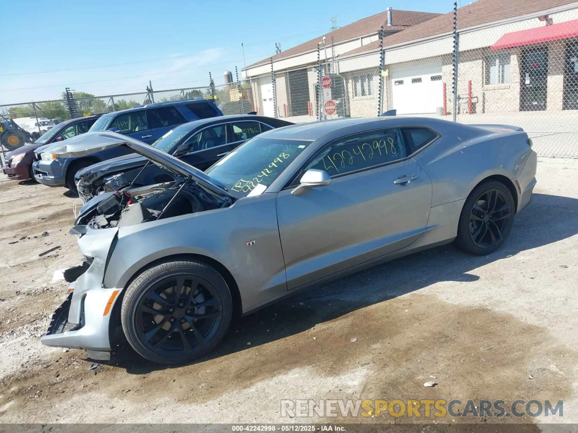 2 fotografías del automóvil dañado 1G1FD1RS7P0155009 CHEVROLET CAMARO 2023