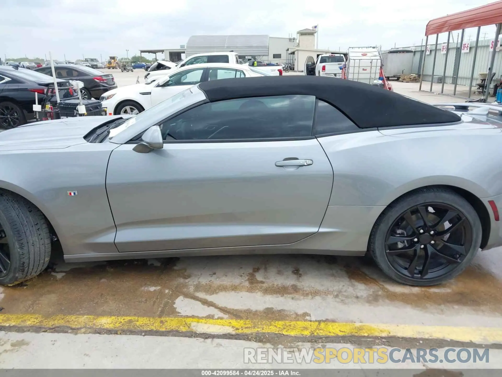 15 fotografías del automóvil dañado 1G1FD3DS5P0145002 CHEVROLET CAMARO 2023