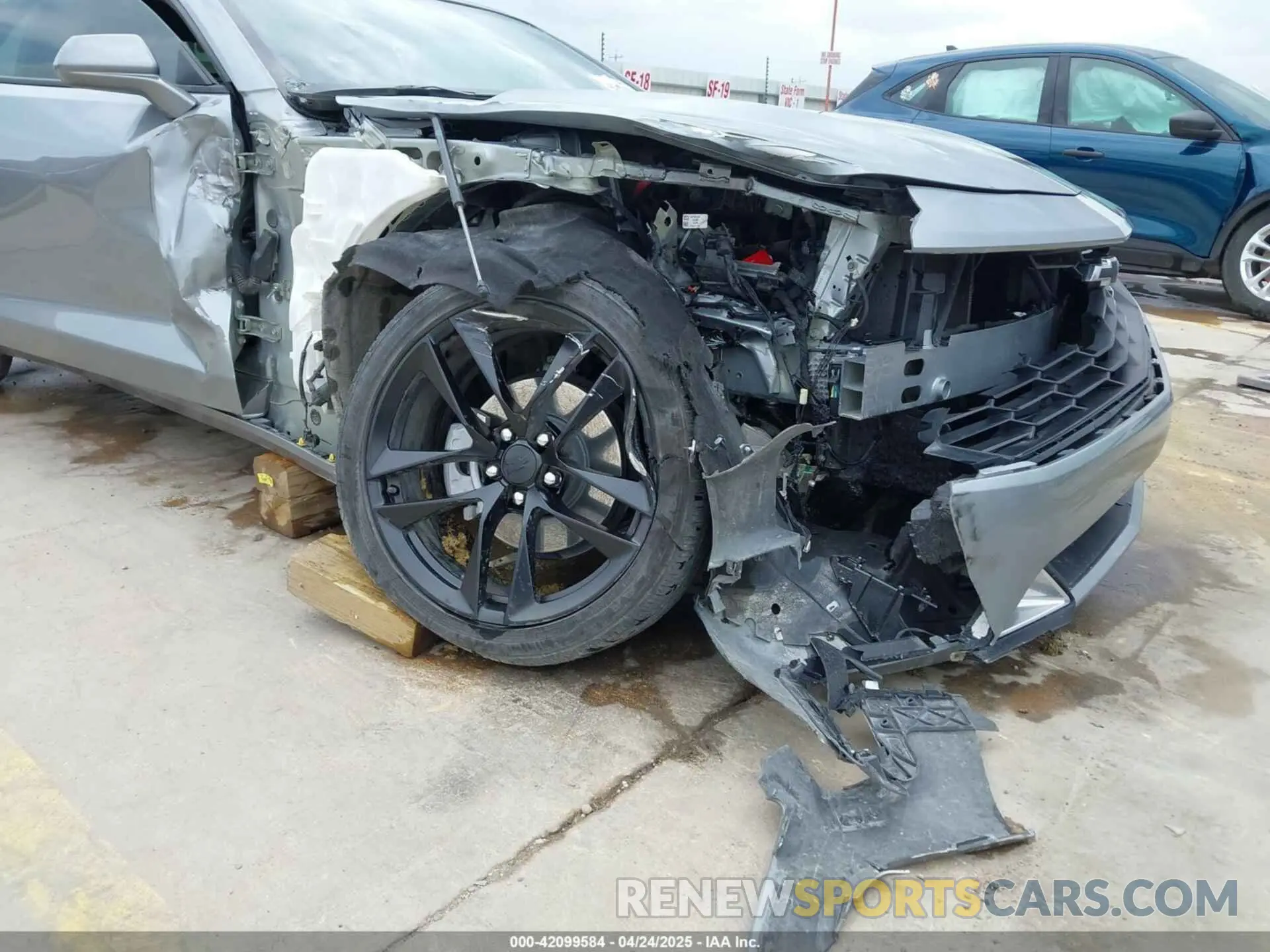 6 fotografías del automóvil dañado 1G1FD3DS5P0145002 CHEVROLET CAMARO 2023