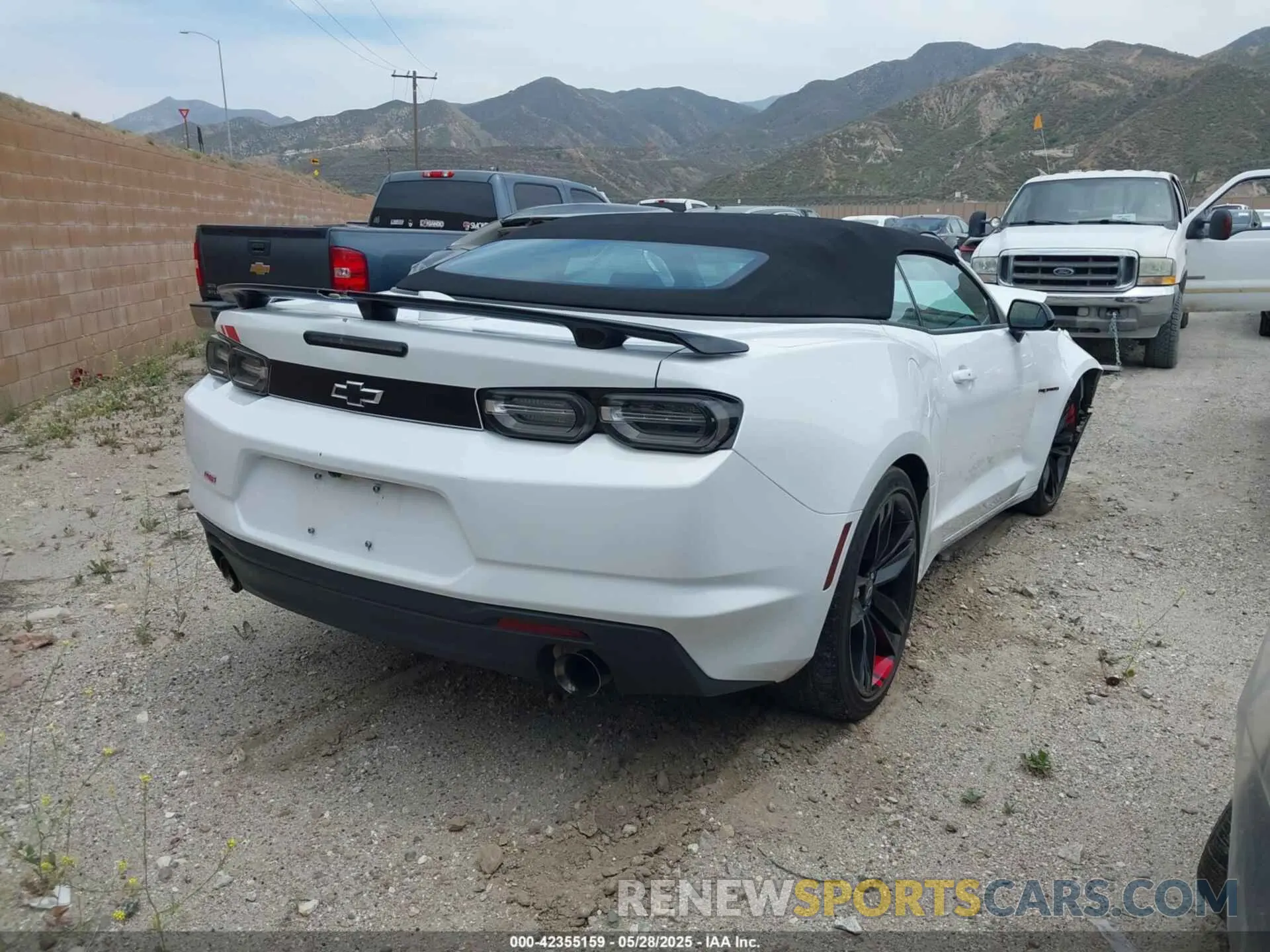 4 fotografías del automóvil dañado 1G1FD3DSXP0111296 CHEVROLET CAMARO 2023