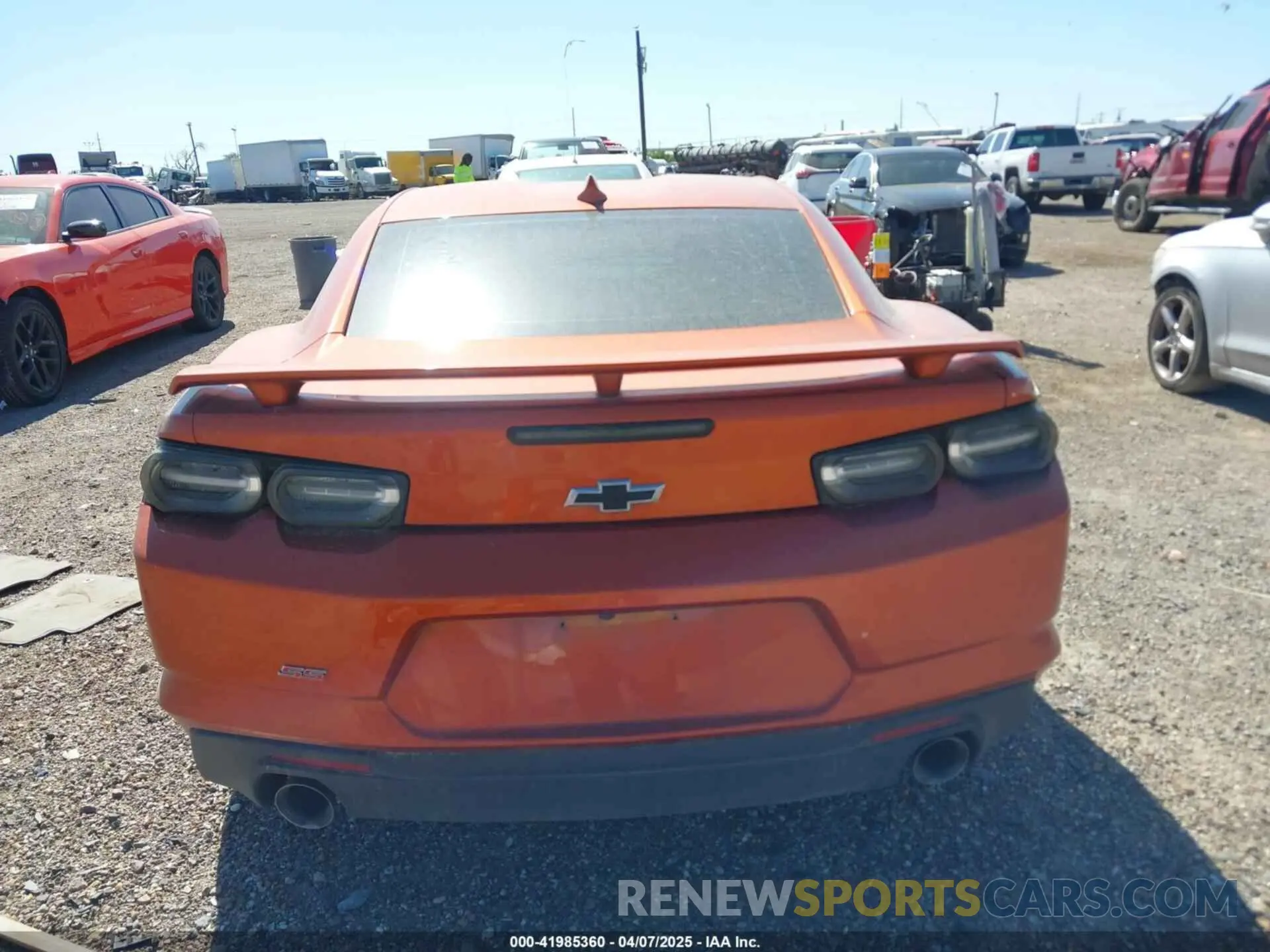 16 fotografías del automóvil dañado 1G1FF1R72P0158504 CHEVROLET CAMARO 2023