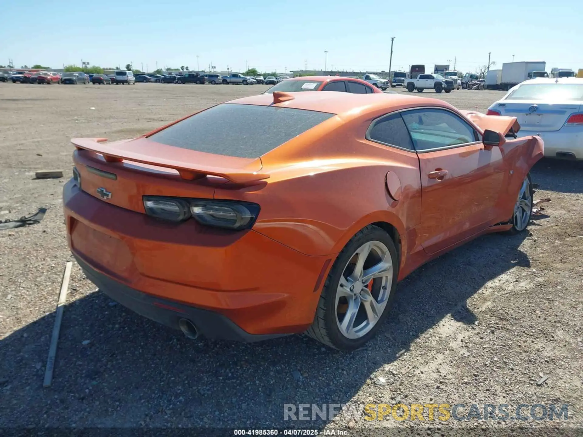 4 fotografías del automóvil dañado 1G1FF1R72P0158504 CHEVROLET CAMARO 2023