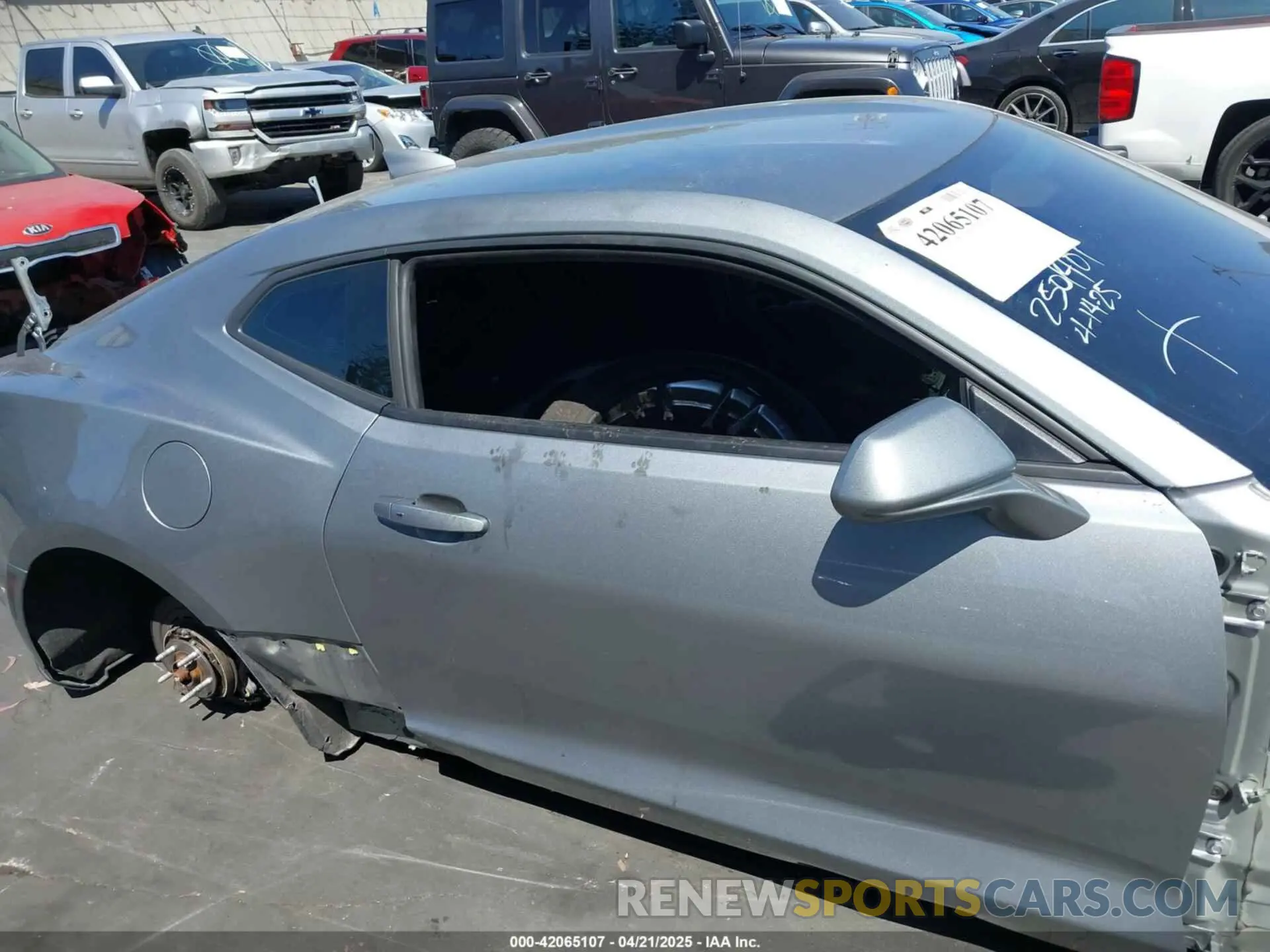 14 fotografías del automóvil dañado 1G1FF1R72P0158549 CHEVROLET CAMARO 2023