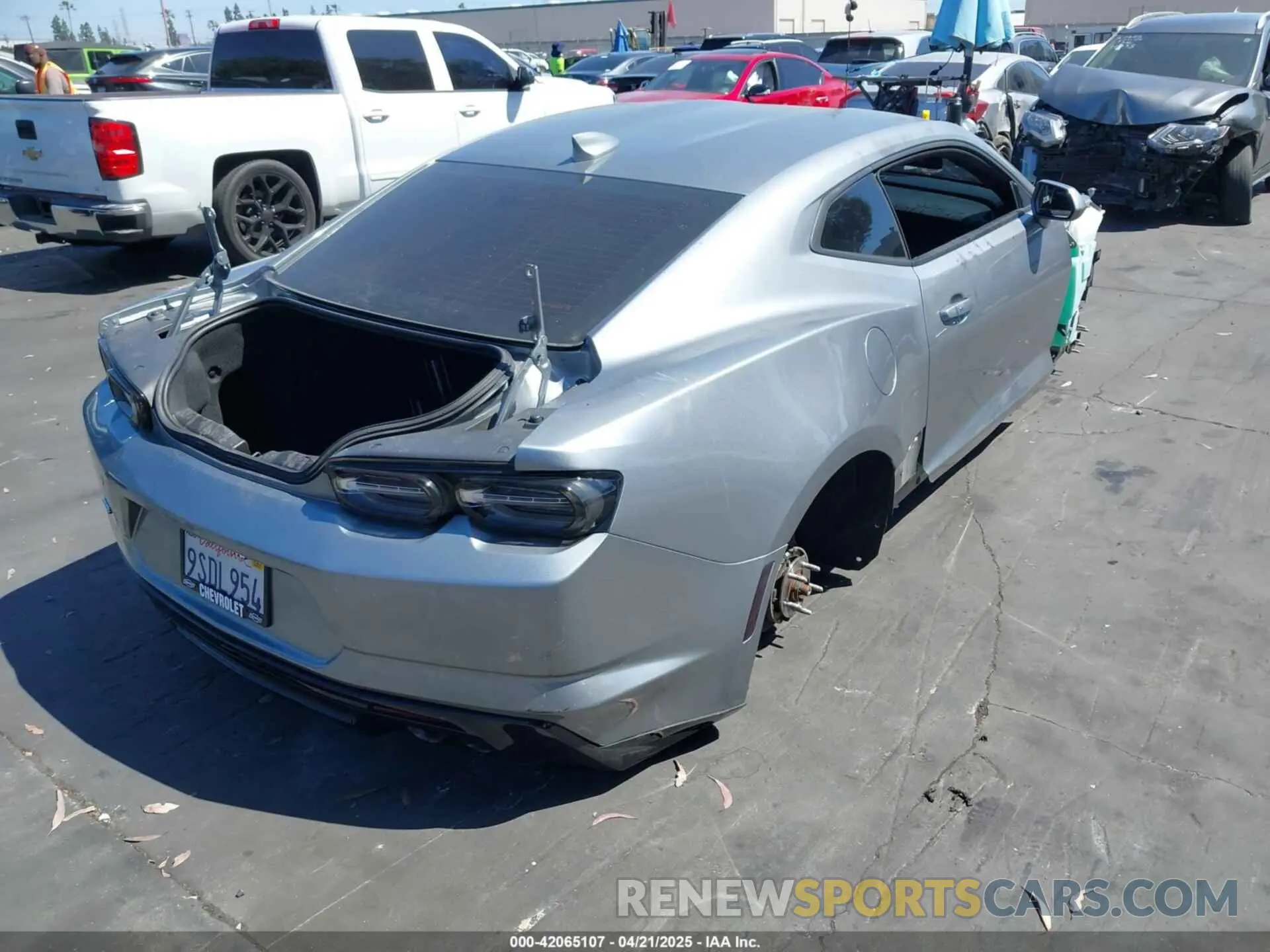 4 fotografías del automóvil dañado 1G1FF1R72P0158549 CHEVROLET CAMARO 2023