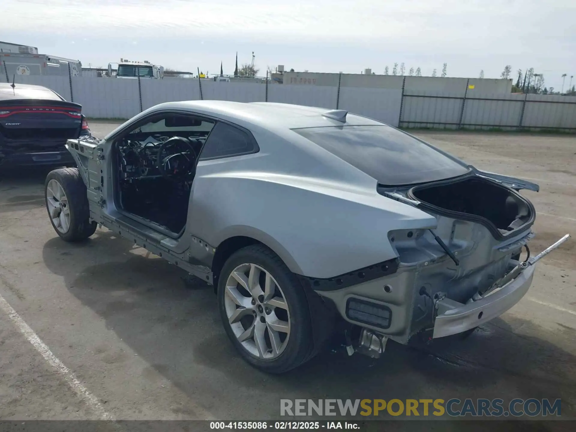 3 fotografías del automóvil dañado 1G1FF1R72P0159247 CHEVROLET CAMARO 2023