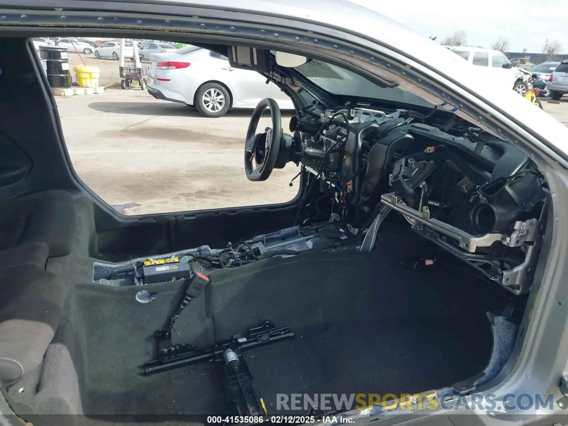 5 fotografías del automóvil dañado 1G1FF1R72P0159247 CHEVROLET CAMARO 2023
