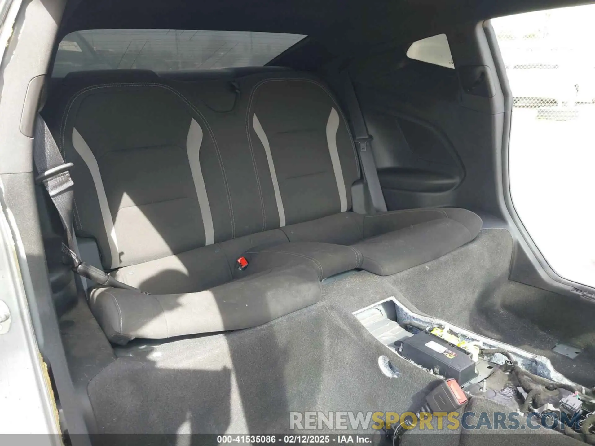 8 fotografías del automóvil dañado 1G1FF1R72P0159247 CHEVROLET CAMARO 2023