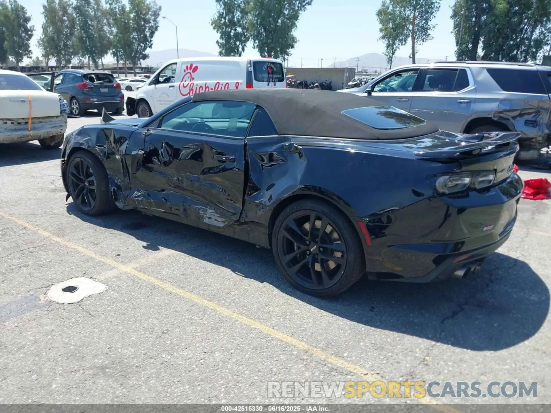 3 fotografías del automóvil dañado 1G1FF3D79P0135935 CHEVROLET CAMARO 2023