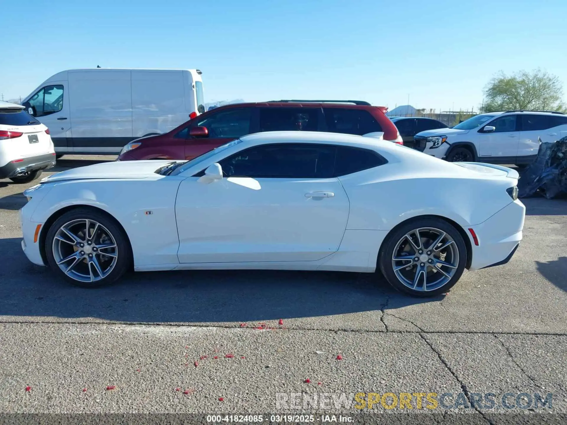 14 fotografías del automóvil dañado 1G1FB1RS9R0122411 CHEVROLET CAMARO 2024