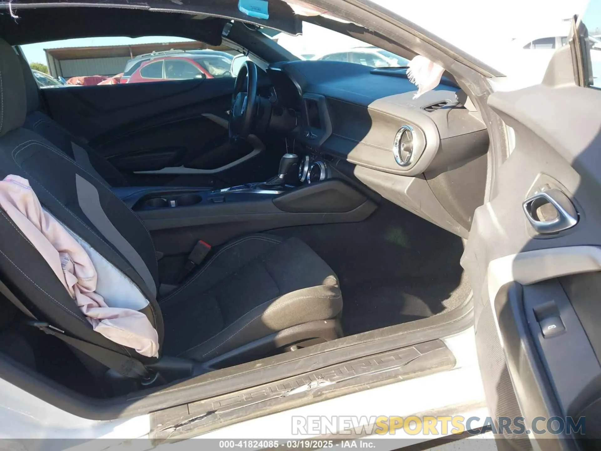 5 fotografías del automóvil dañado 1G1FB1RS9R0122411 CHEVROLET CAMARO 2024