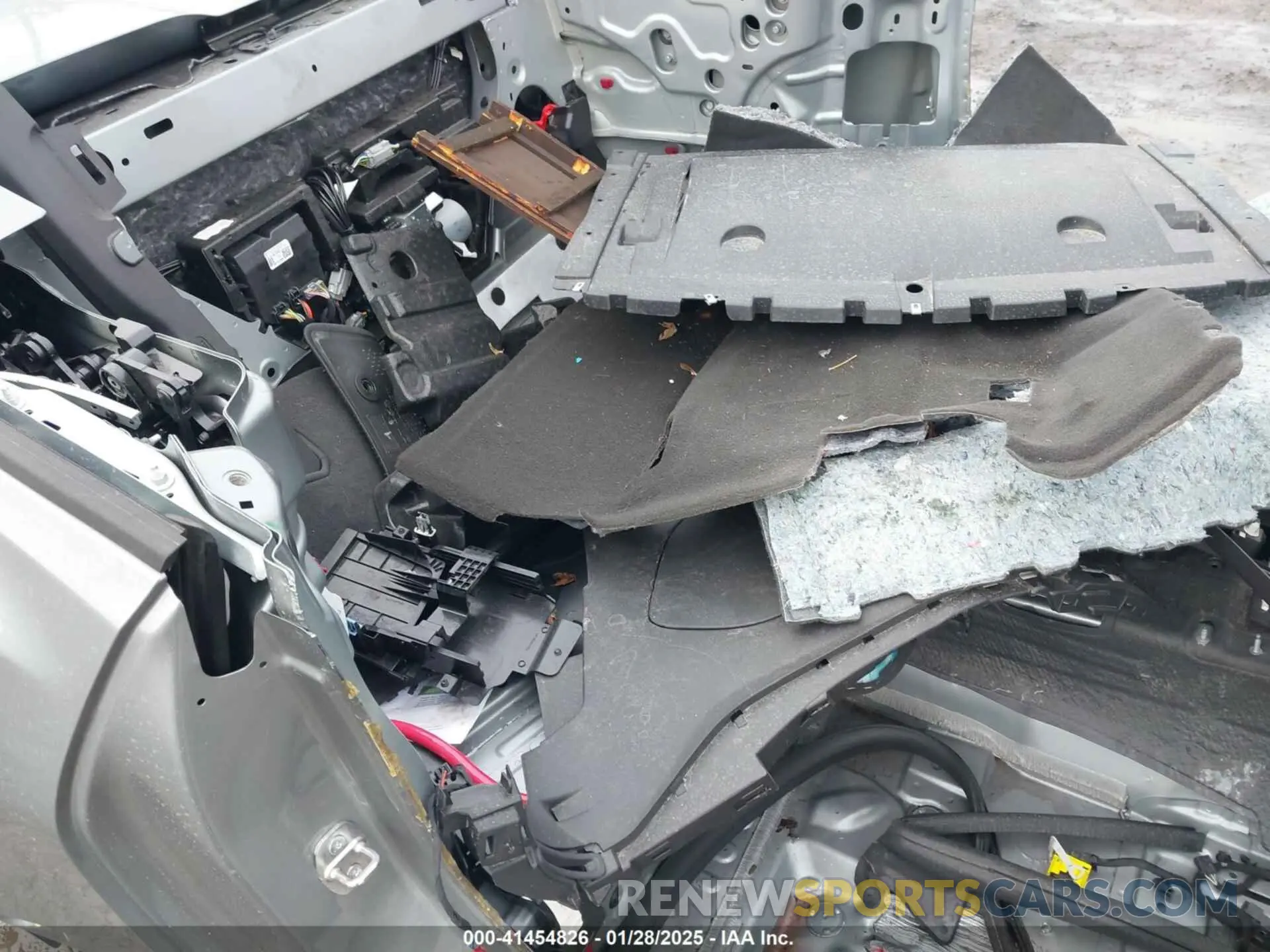 8 fotografías del automóvil dañado 1G1FK3D64R0105456 CHEVROLET CAMARO 2024