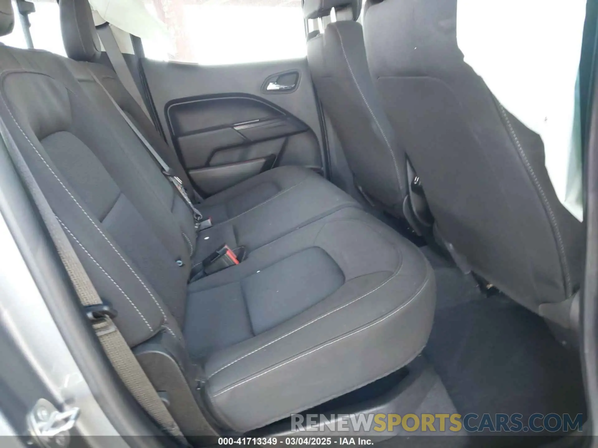 8 fotografías del automóvil dañado 1GCGSCEAXK1359591 CHEVROLET COLORADO 2019