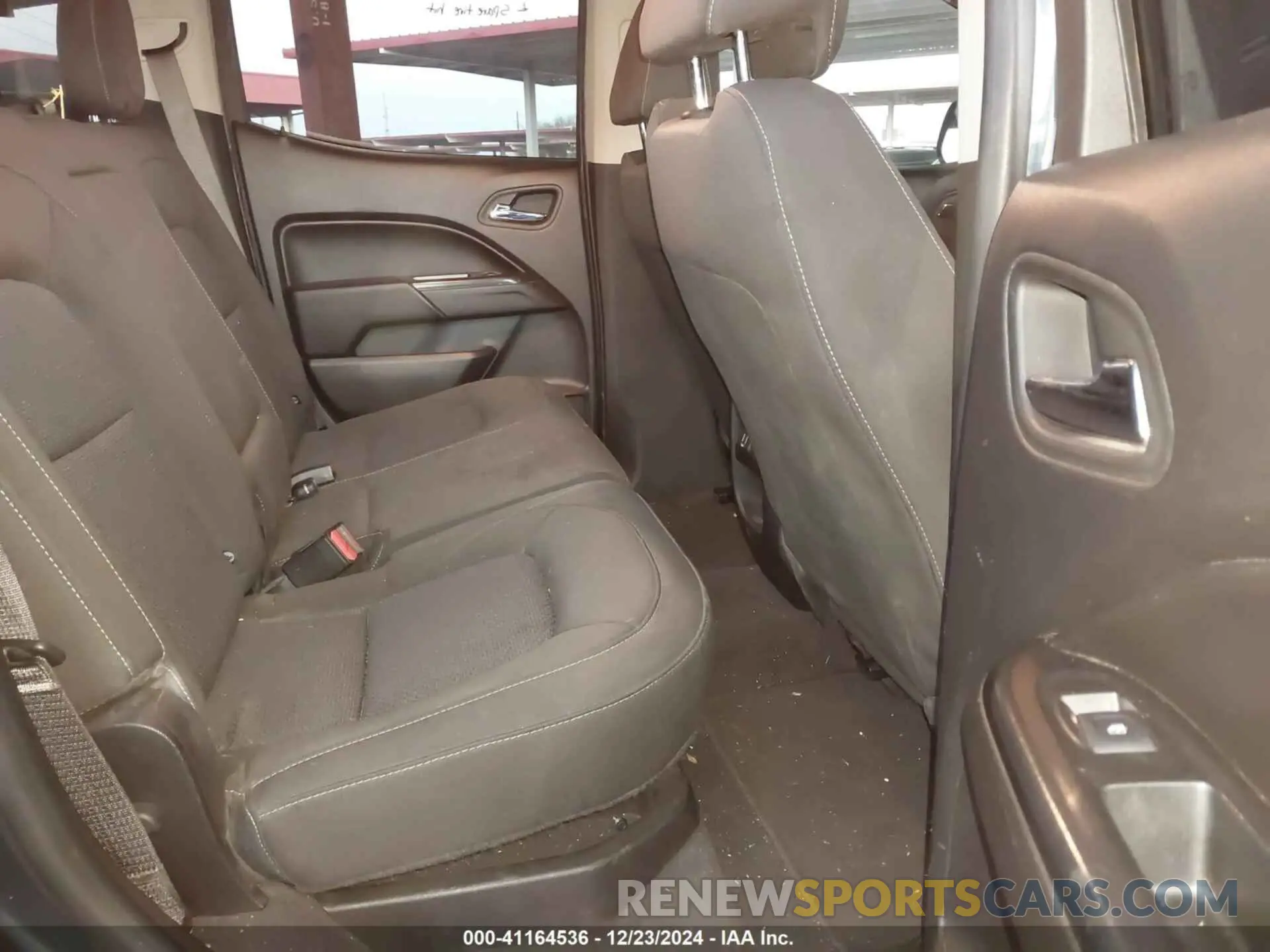 8 fotografías del automóvil dañado 1GCGSCEN1K1331956 CHEVROLET COLORADO 2019