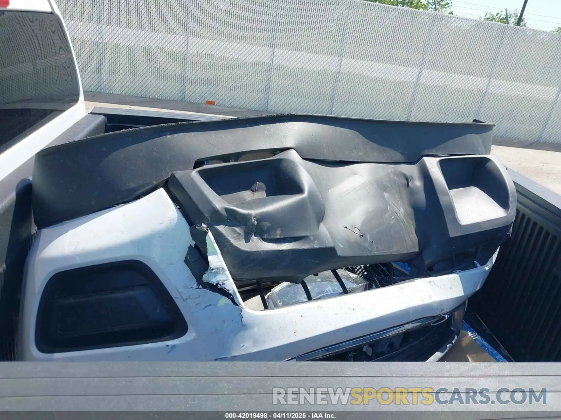 12 fotografías del automóvil dañado 1GCGSCEN5K1120050 CHEVROLET COLORADO 2019