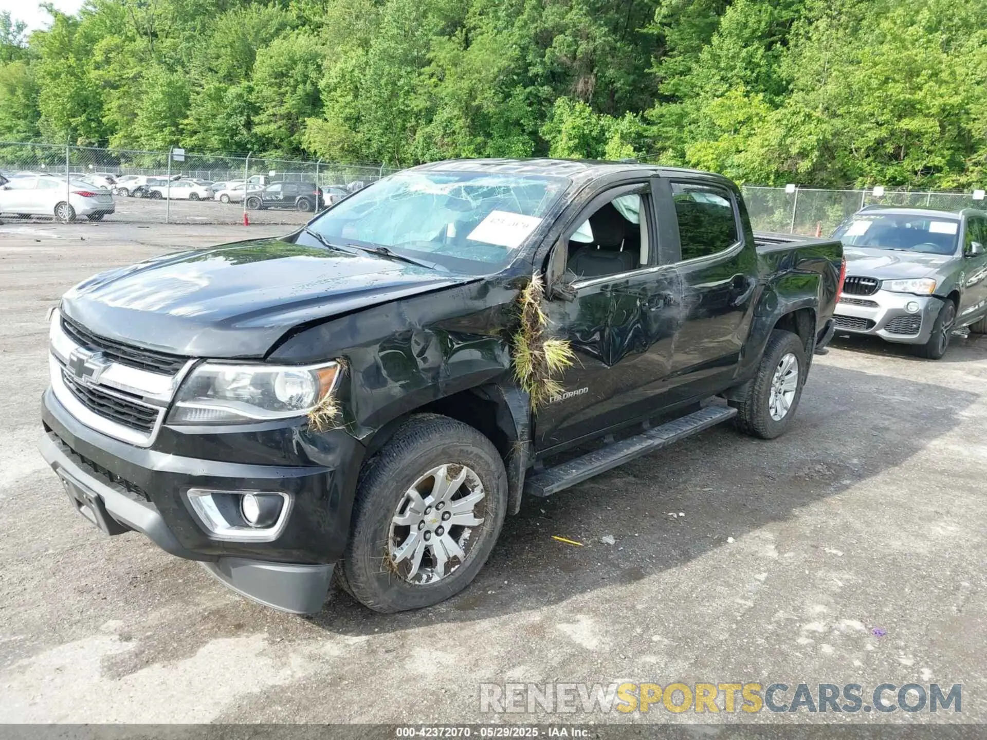 2 fotografías del automóvil dañado 1GCGSCEN9K1334667 CHEVROLET COLORADO 2019